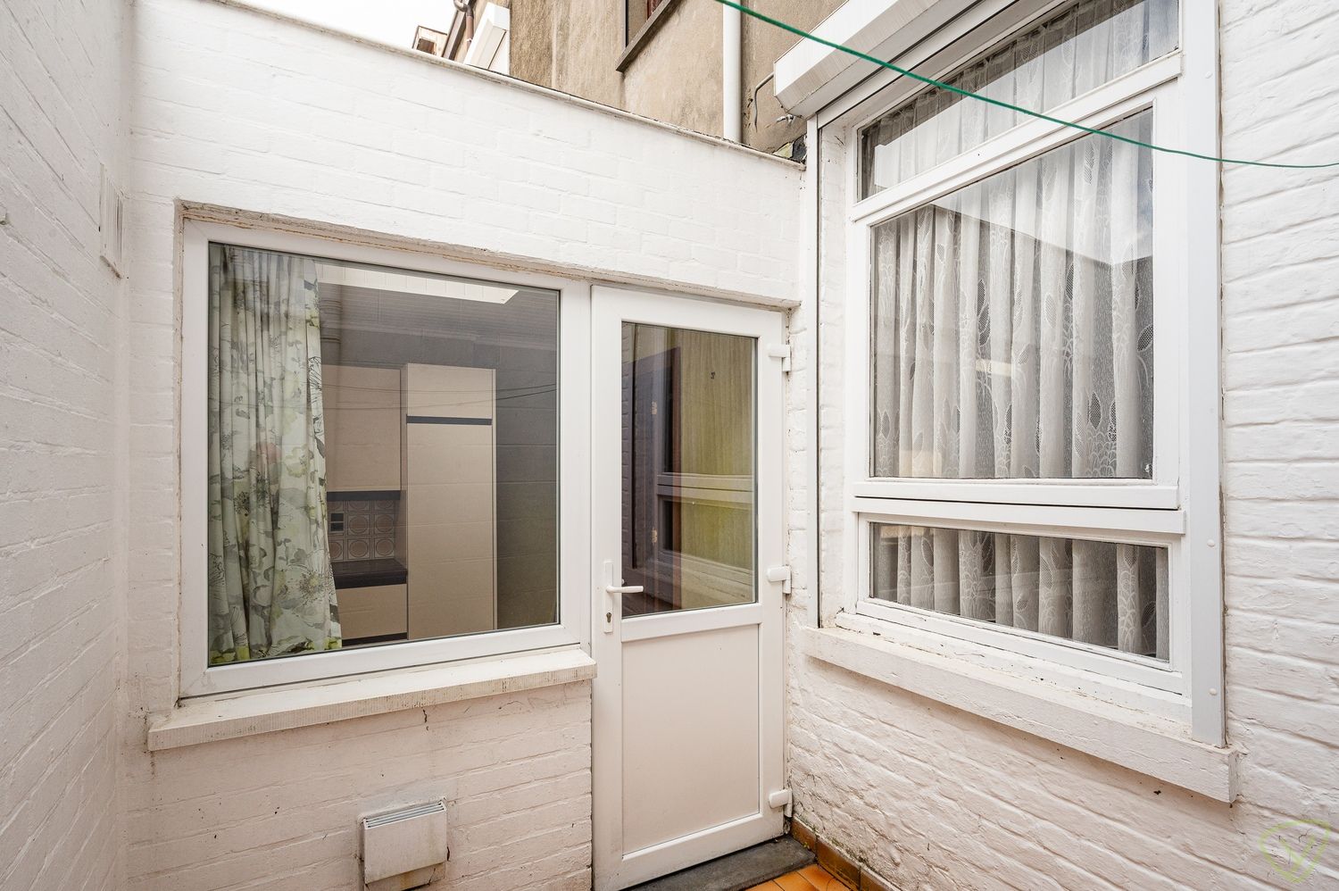 Te renoveren stadswoning met potentieel in hartje Eeklo foto 19