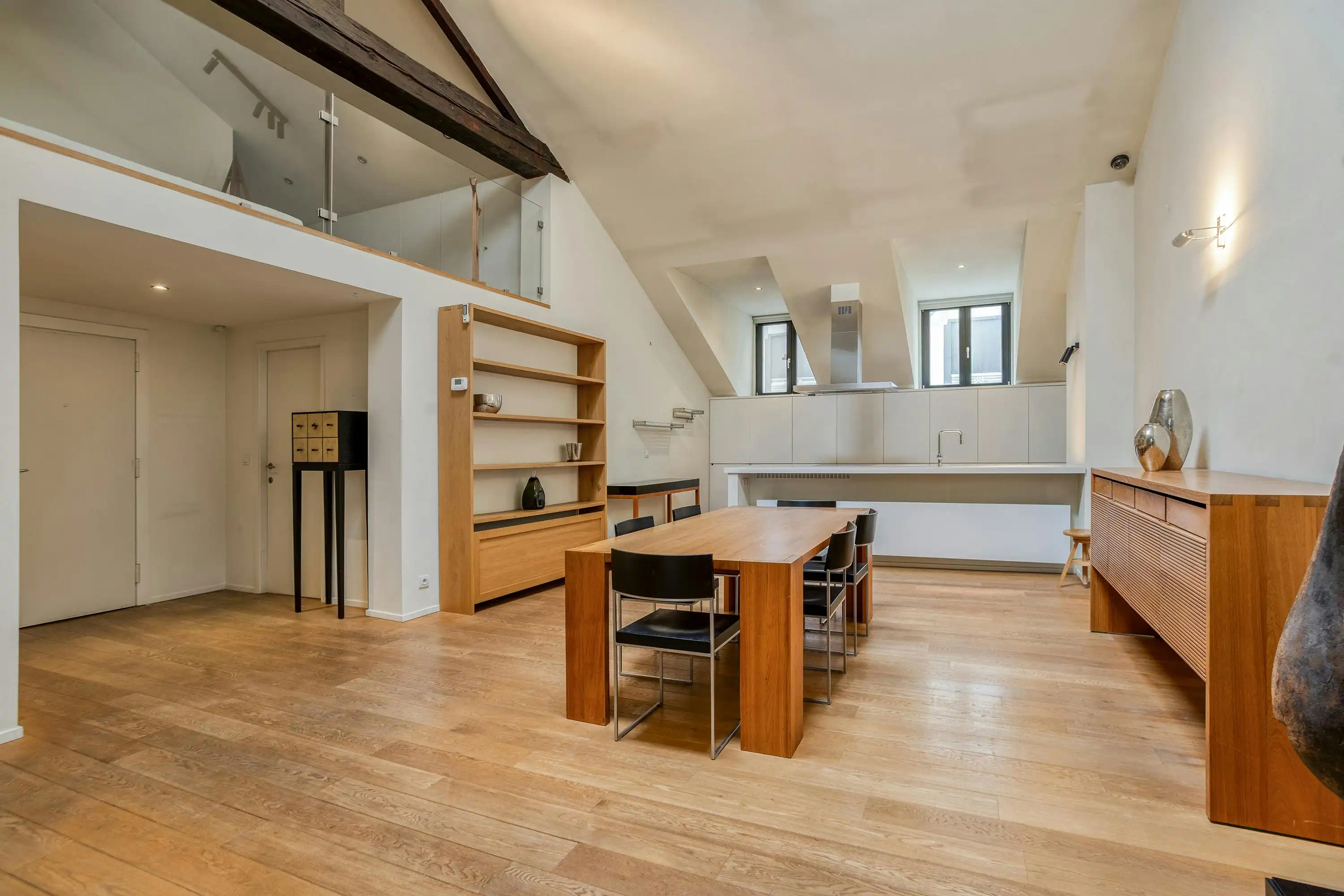 Duplex twee slaapkamers en westelijk terras in Sint-Gillis foto 9