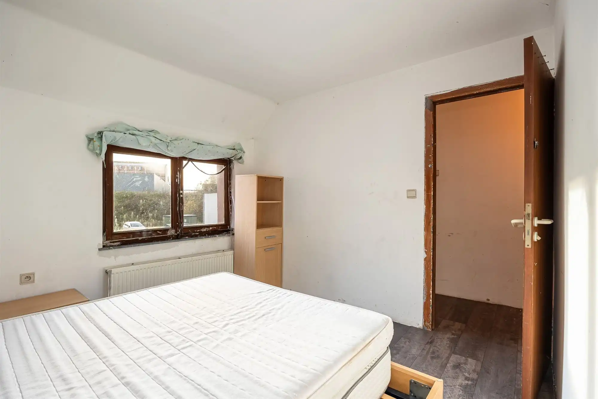 Opnieuw te koop: Te renoveren arbeidersw. met 3 slpk. en tuin foto 13