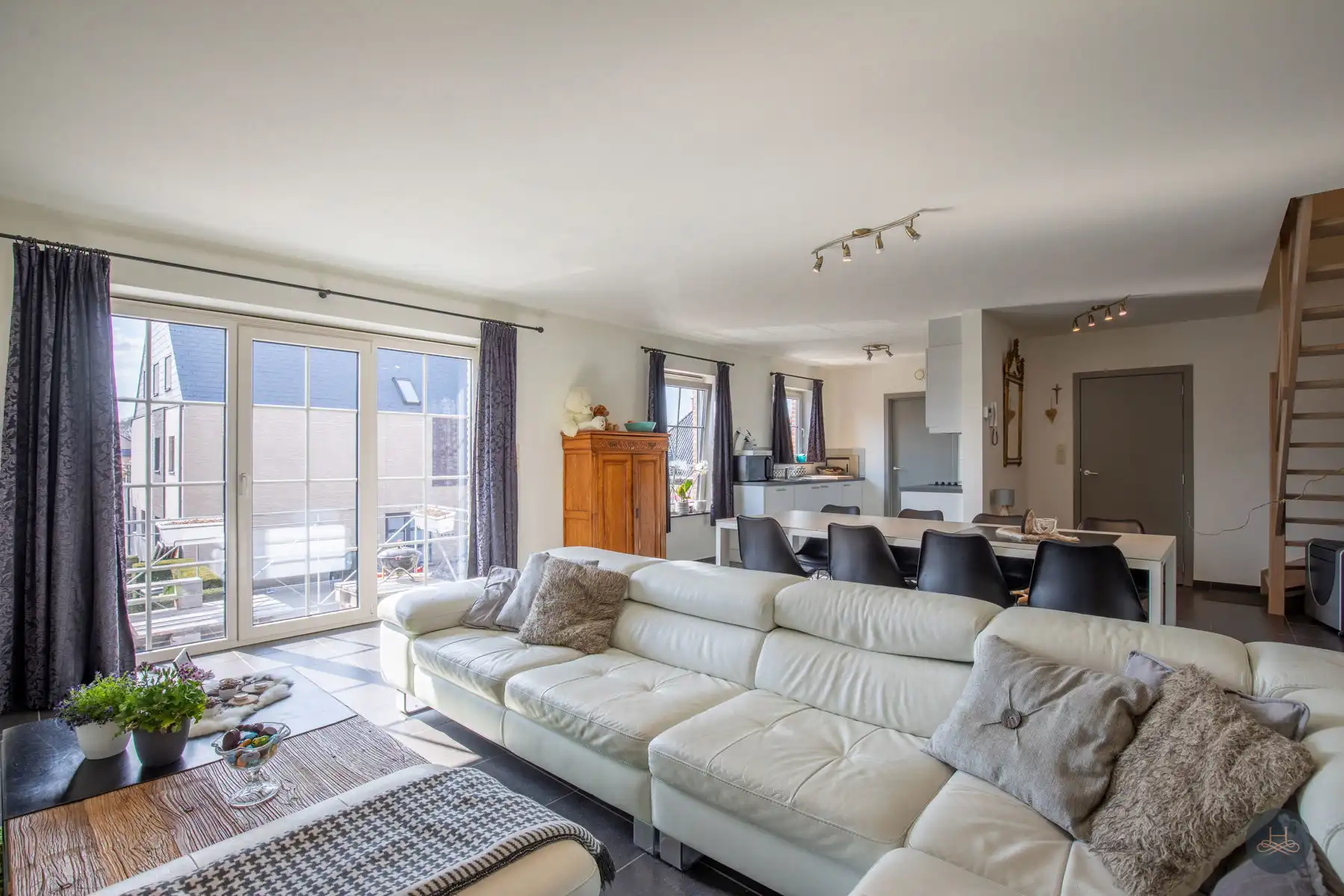 Ruim duplex appartement in centrum Baal foto 8