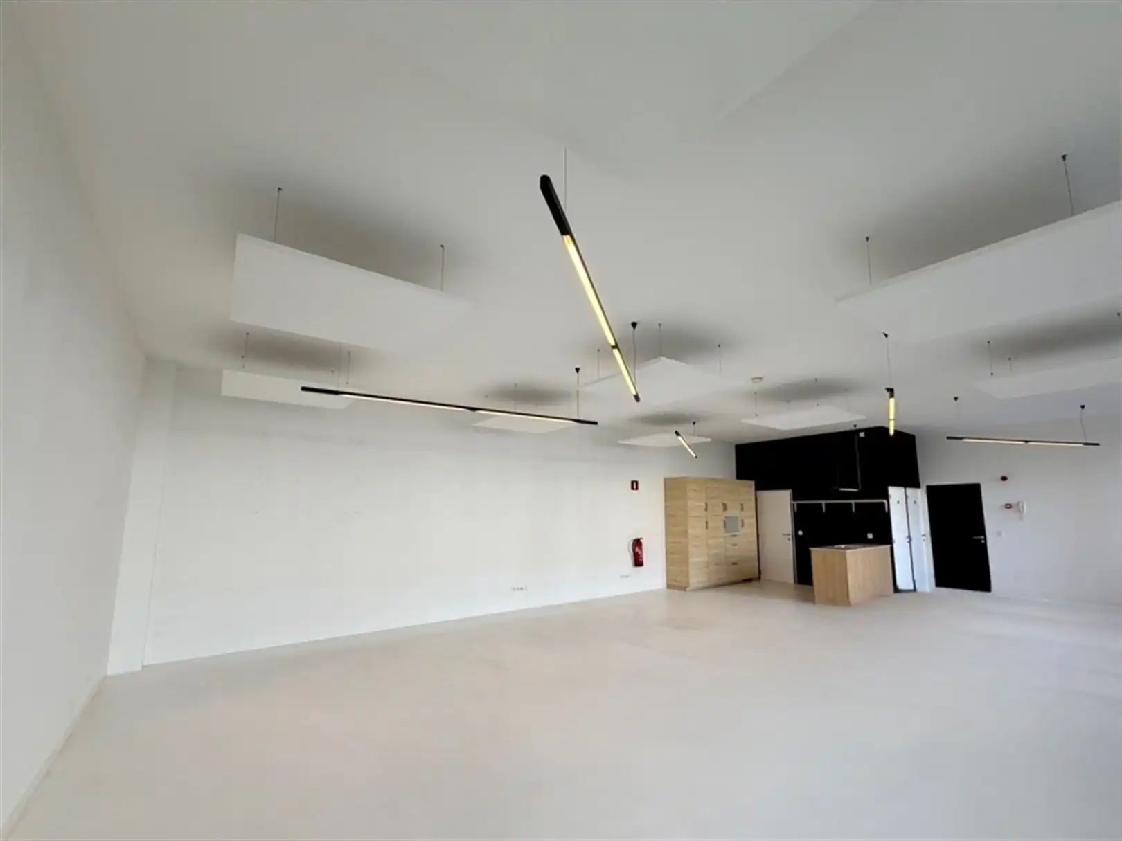 Kantoorgebouw foto 14