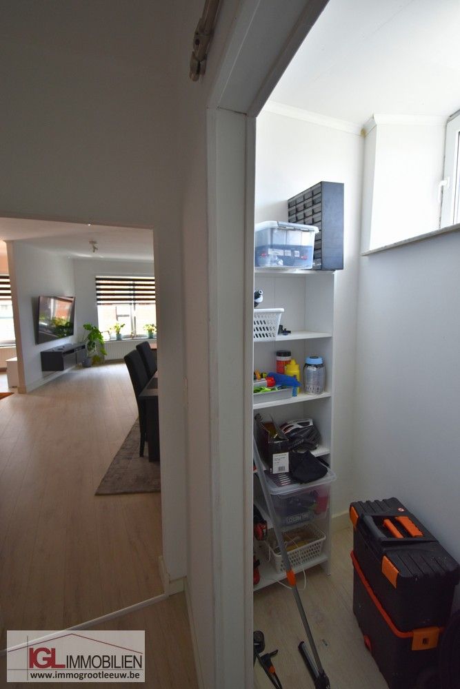 Modern gelijkvloers appartement met 1 slaapkamer en staanplaats foto 8