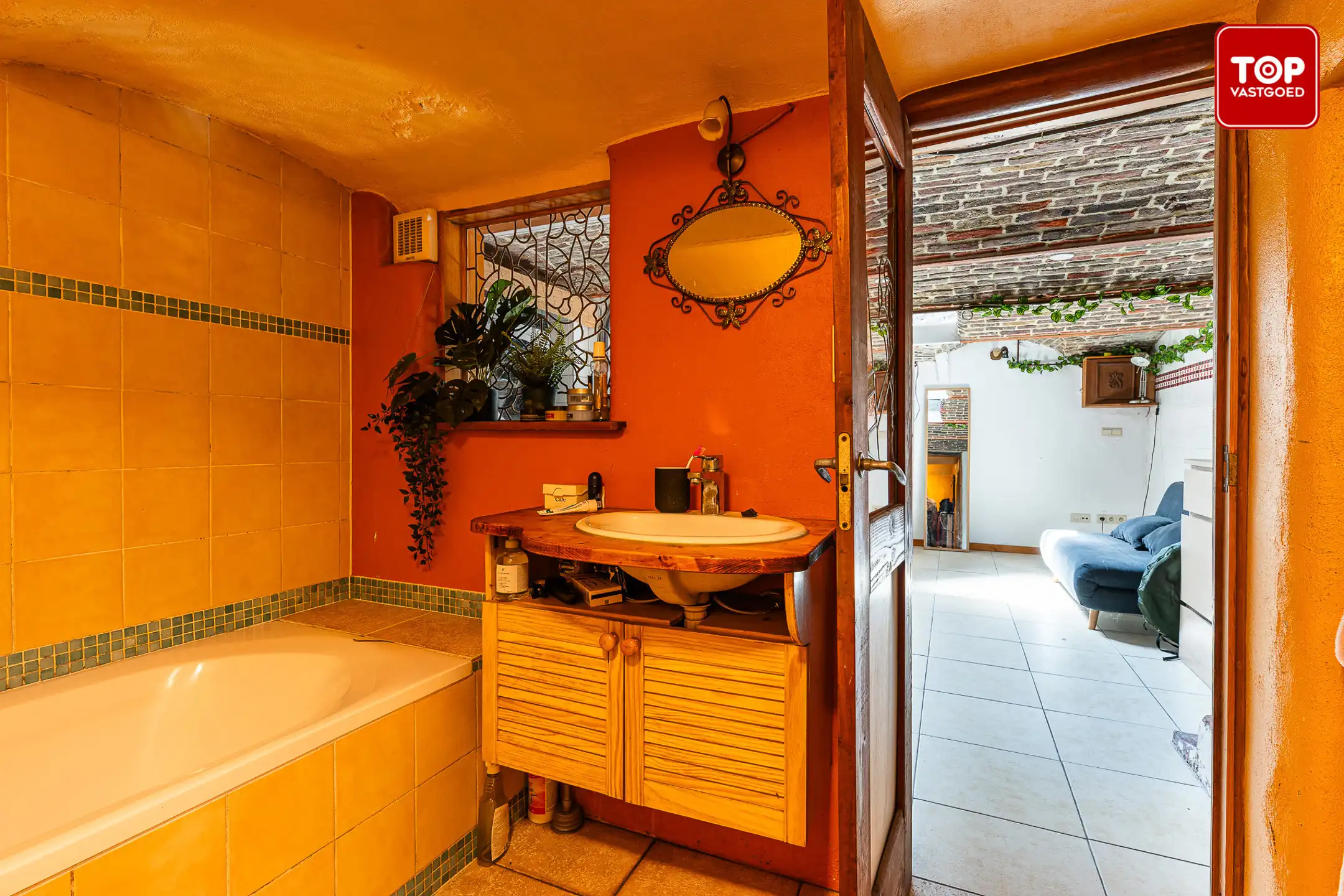 Charmante hoekwoning met 2 slaapkamers nabij centrum Gent foto 13