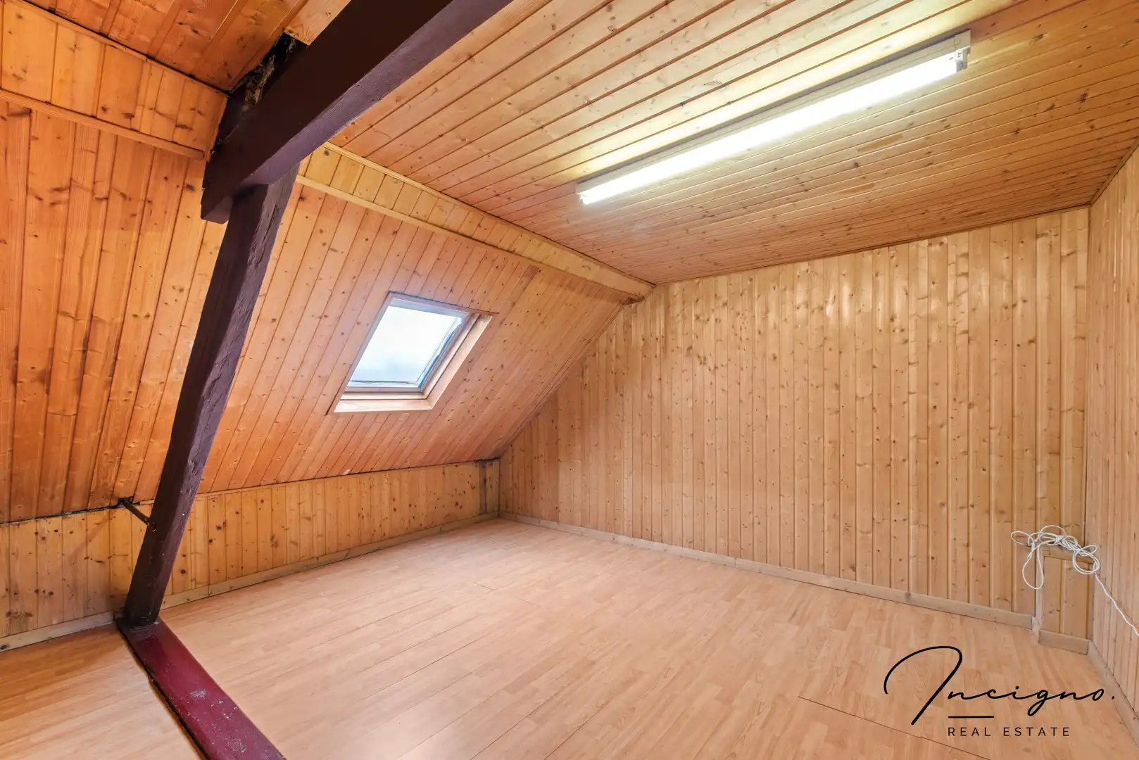 Op te frissen rijwoning met 4 slaapkamers & stadskoer foto 16