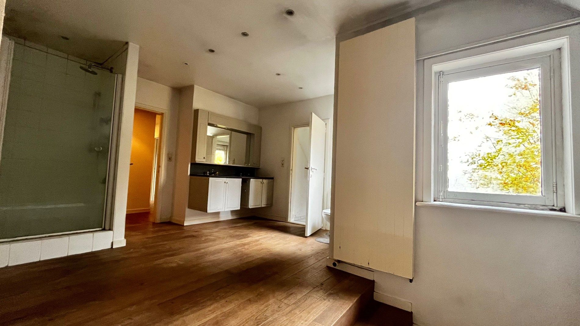 Te renoveren ruime woning op 911 m² te Lendelede – met garage en 5 kamers foto 17