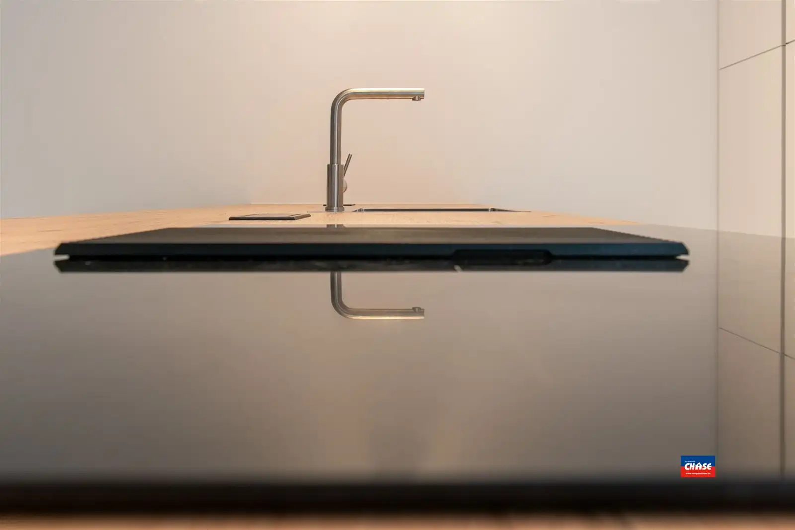 Nieuwbouwwoning met 4 slpks, 3 badk en tuin foto 9