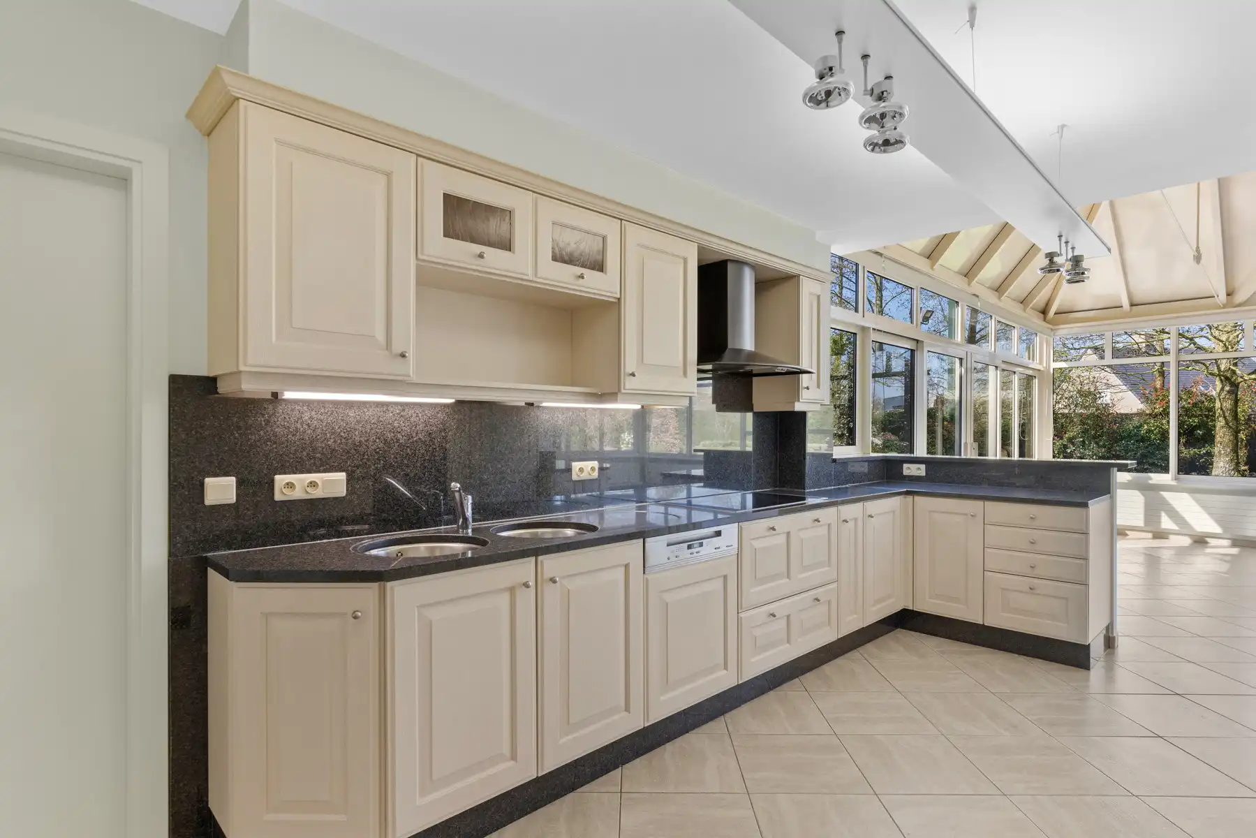 Exclusieve villa - Rust en ruimte nabij het Sterrebos! foto 9