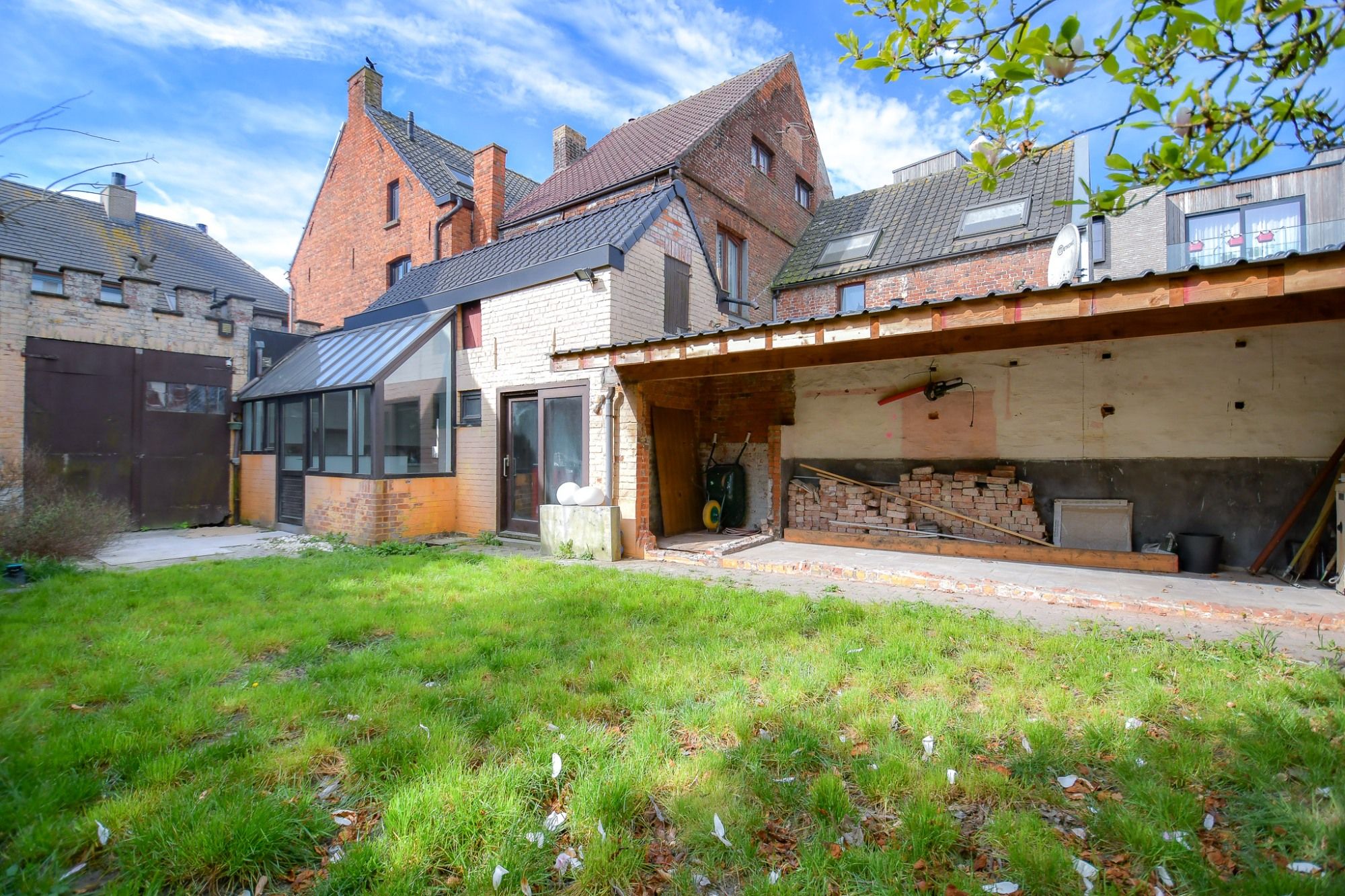 | OPENHUISMOMENT ZATERDAG 03/05 - 8u30 - 10u | RUIME GERENOVEERDE WONING met TUIN & GARAGE foto 24