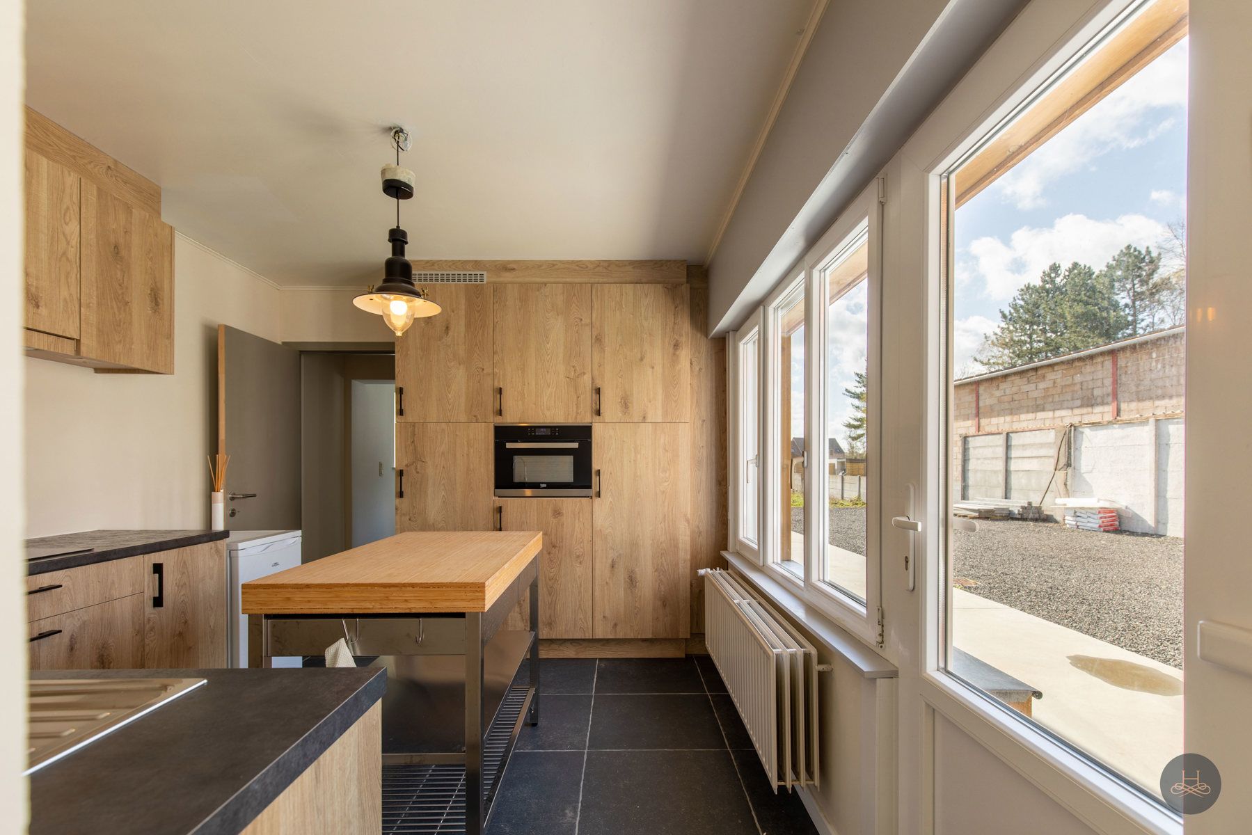 Gerenoveerde woning met 3 slaapkamers foto 9