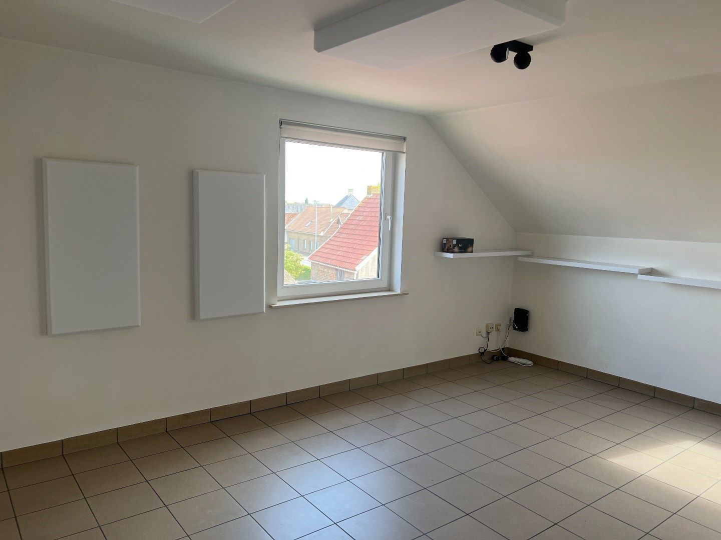 Geriefelijk en gezellig 1-slaapkamerappartement in het knusse Zuienkerke! foto 2