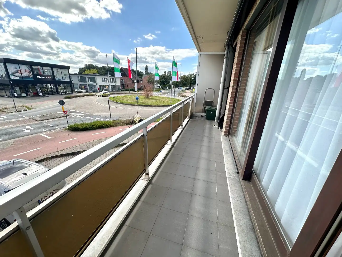 Gezellig en instapklaar 2-slaapkamerappartement met ruim terras foto 5