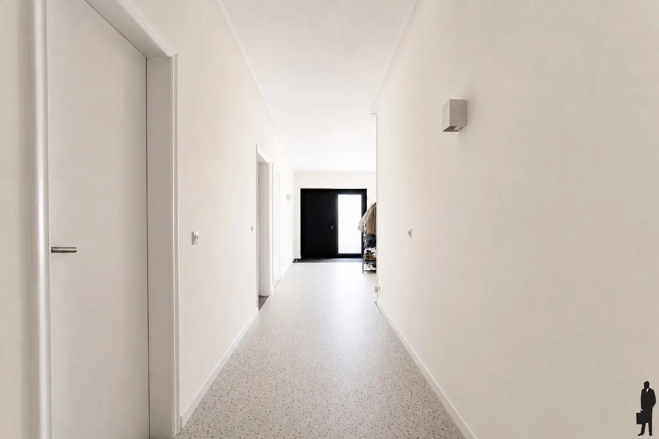 Laagbouwvilla - doorgedreven gerenoveerd, 3 à 5 slpks. foto 8