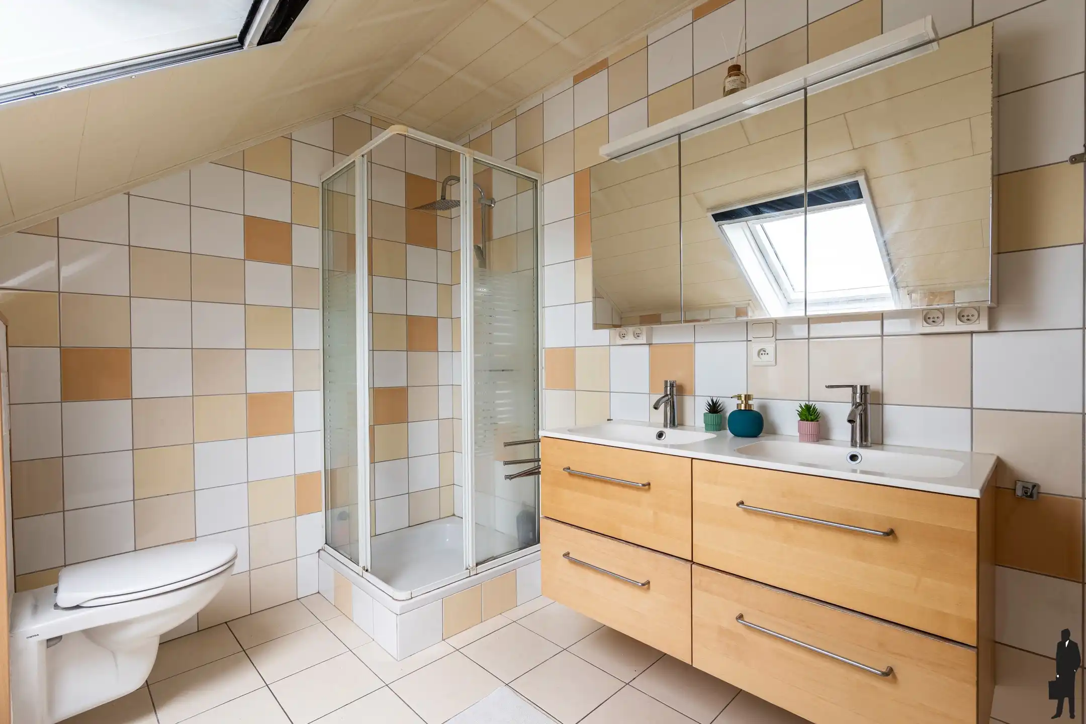 Ruime woning van ca. 237m² te Malle foto 15