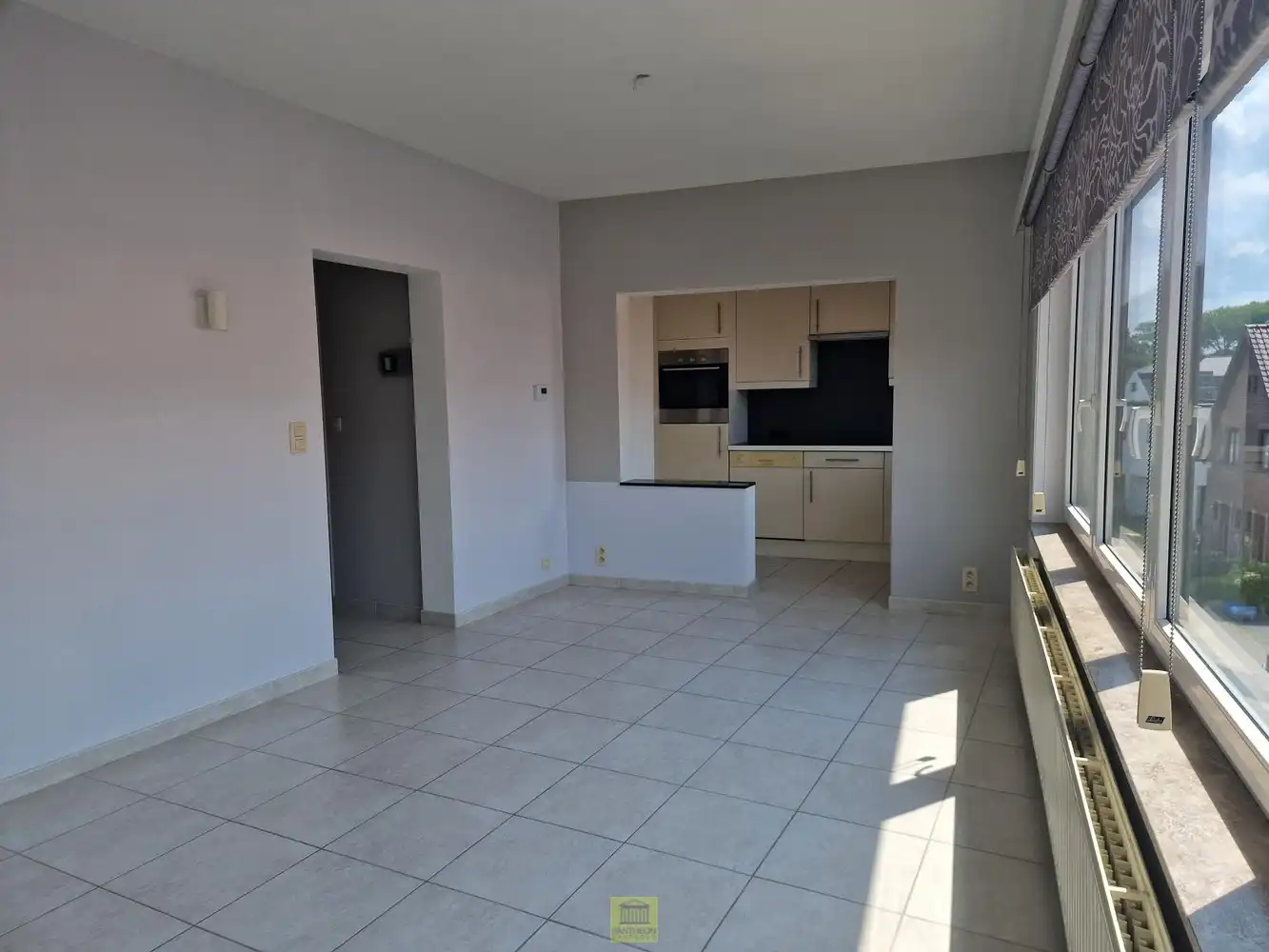 Aantrekkelijk 2-slaapkamerappartement rustig doch centraal gelegen. foto 4