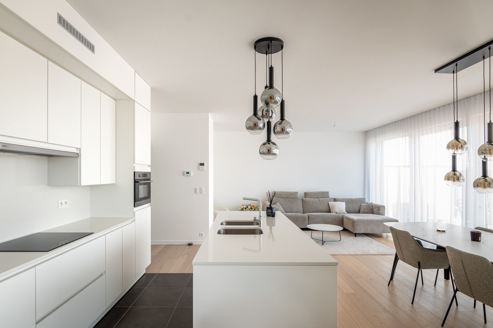 Prachtige penthouse met garage te Wingene foto 3