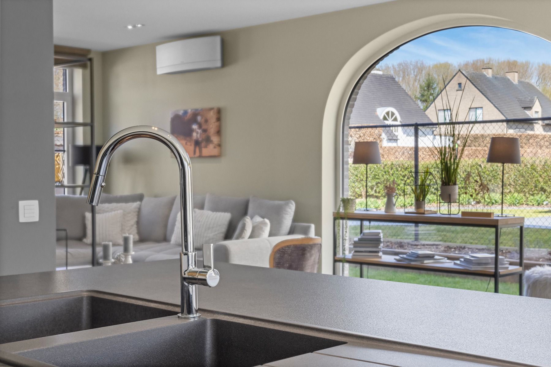 Stijlvol en energiezuinig wonen in hartje Dikkelvenne! foto 10