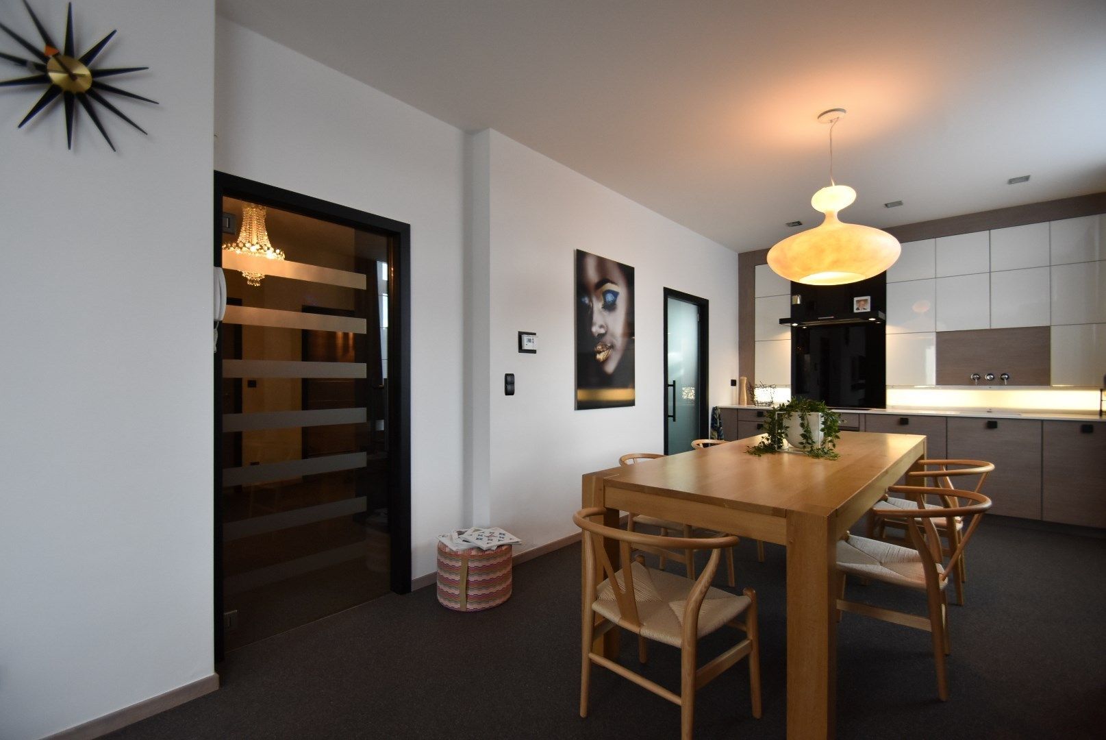 Knap gelijkvloersappartement met ruim terras en carport  foto 8