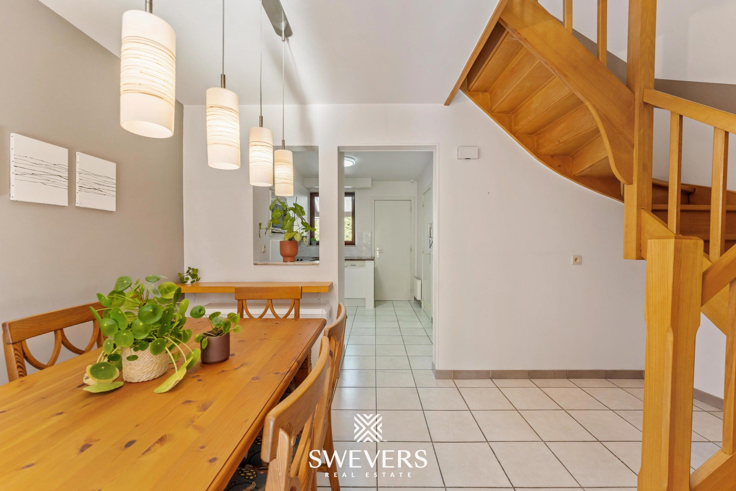Instapklaar en lichtrijk duplexappartement in centrum Herk-de-Stad foto 12