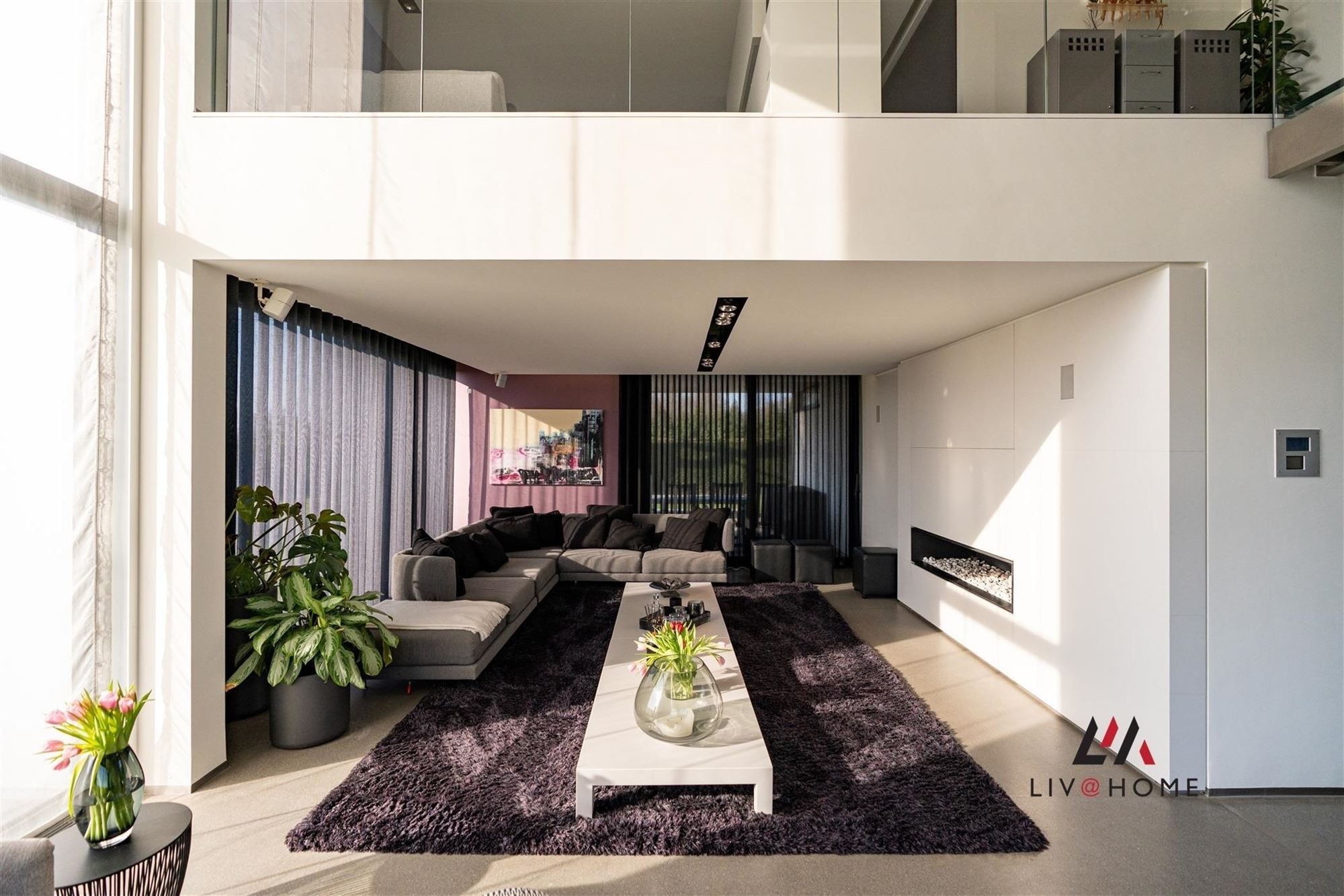 Moderne landbouwwoning met serre en loods op 10 ha foto 14