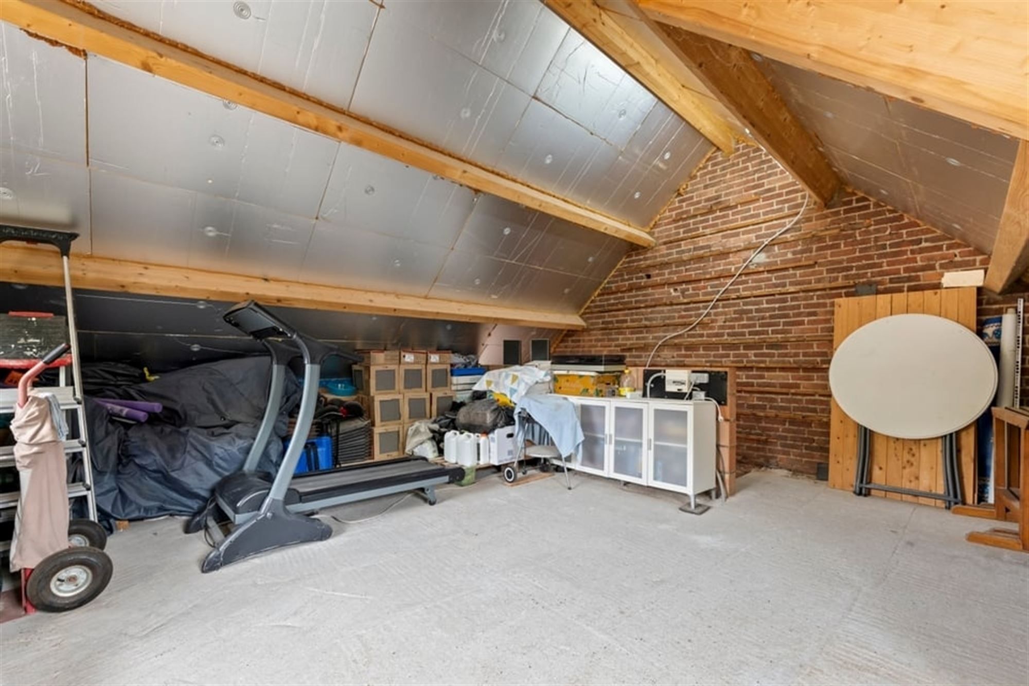 RUIME, INSTAPKLARE OPEN BEBOUWING MET PRACHTIGE TERRASSEN OP EEN RUSTIGE LOCATIE foto 23