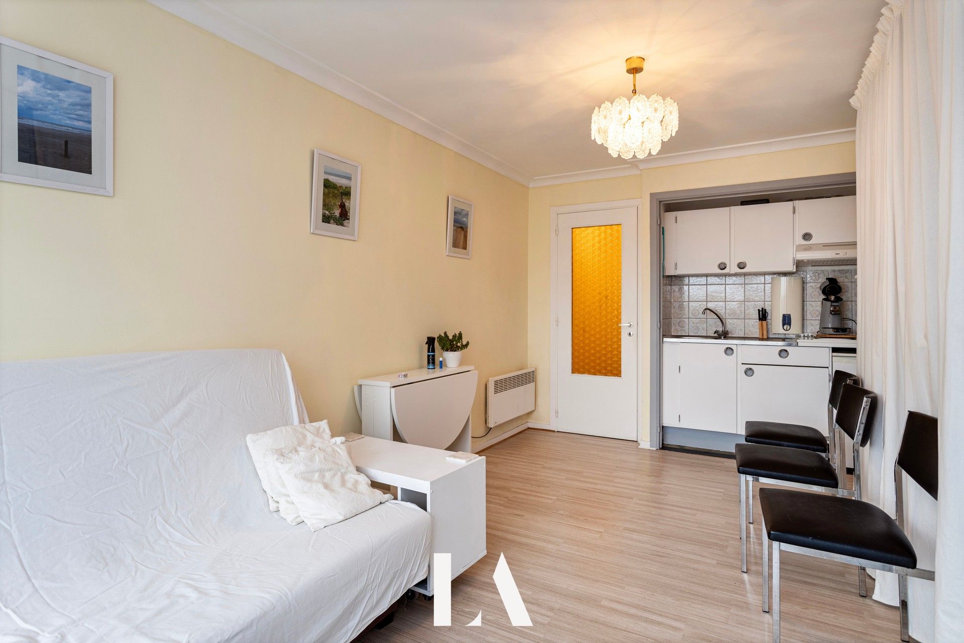 Lichtrijke studio in Westende-Bad. foto 2