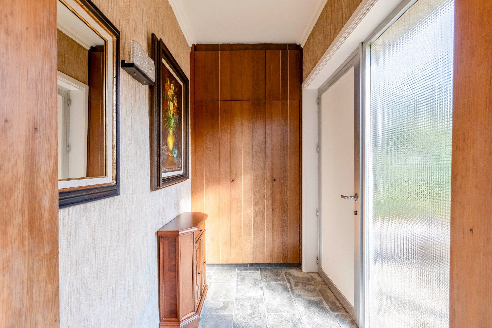 Te renoveren woning met potentieel en vlotte bereikbaarheid foto 3