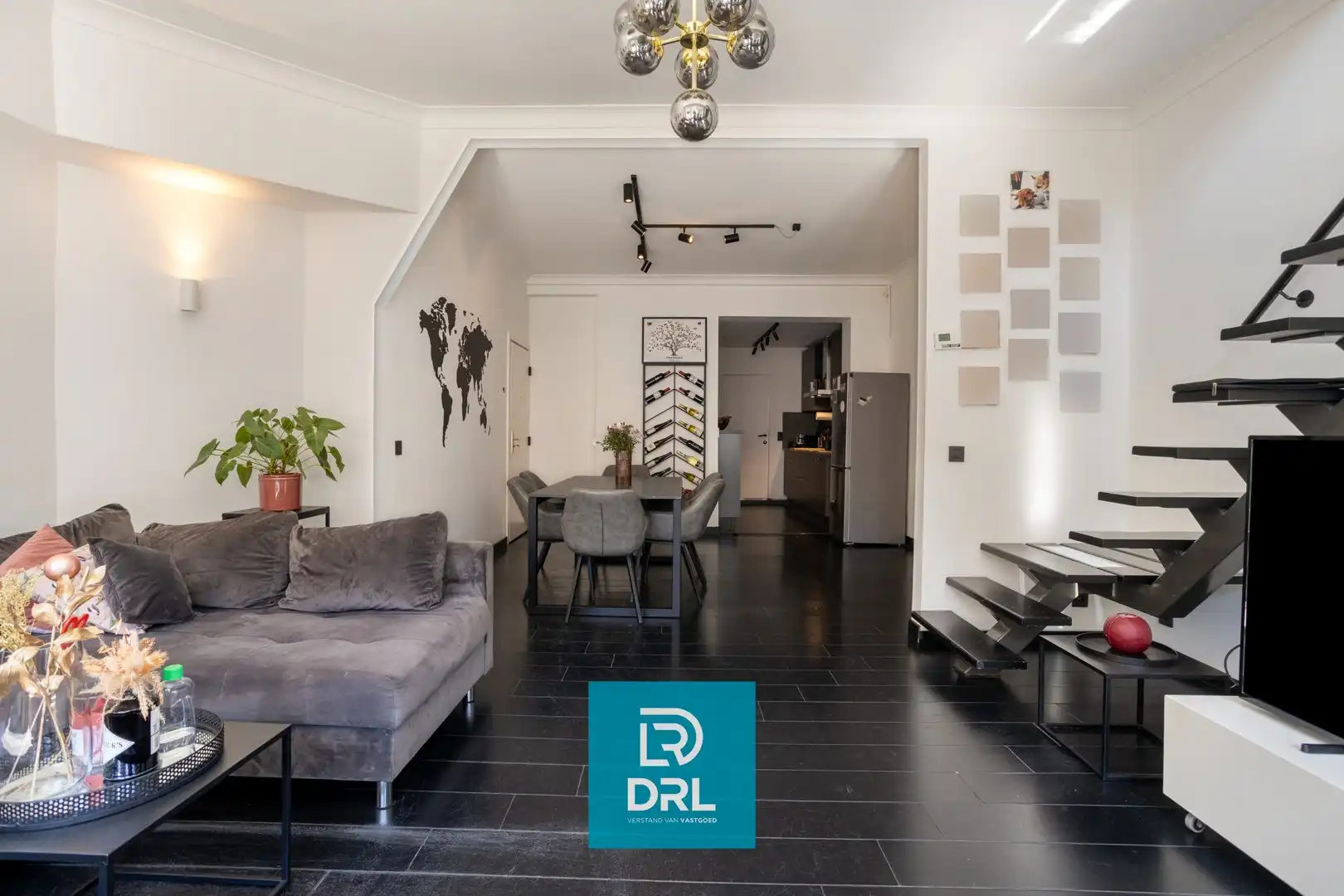 BEDRIJFSGEBOUW met 2 APPARTEMENTEN en HORECAZAAK foto 18