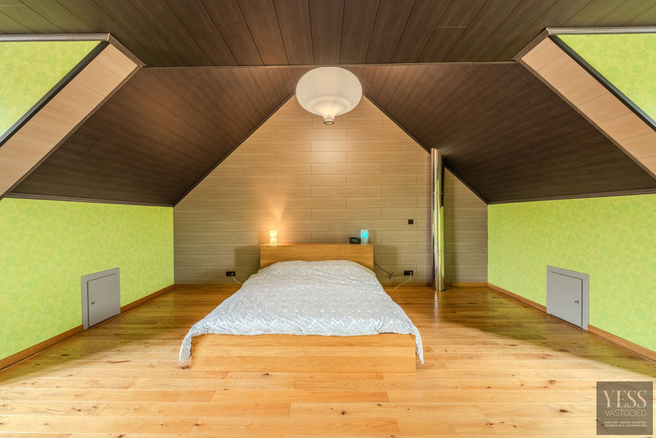 Uniek pand 236m2 bewoonbaar + atelier/winkel/opslag 475m2! foto 19