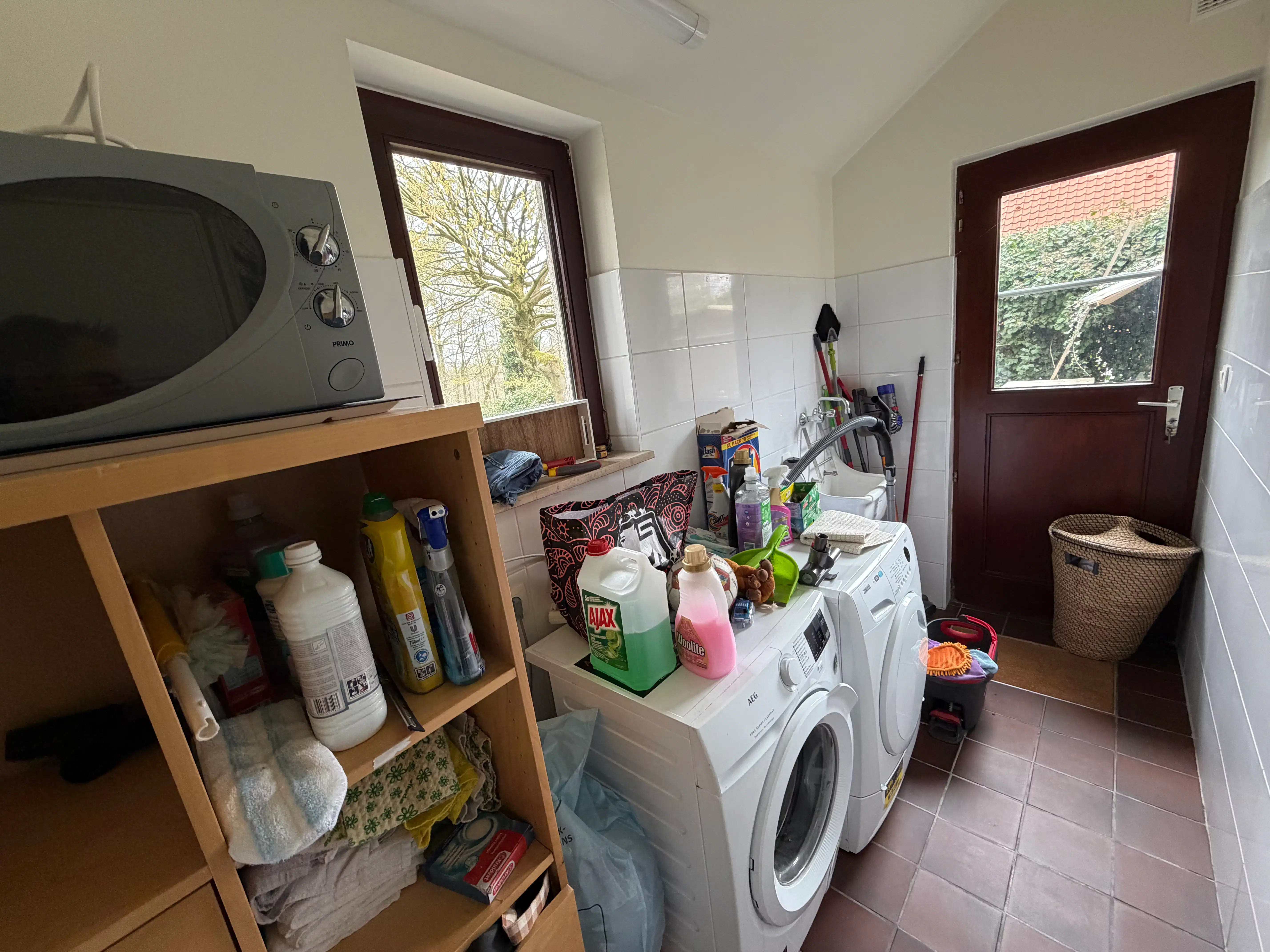 Genk, Winterslagstraat 251: Ruime gezinswoning met 3 slaapkamers, garage en zuidwest-gerichte tuin ! foto 9