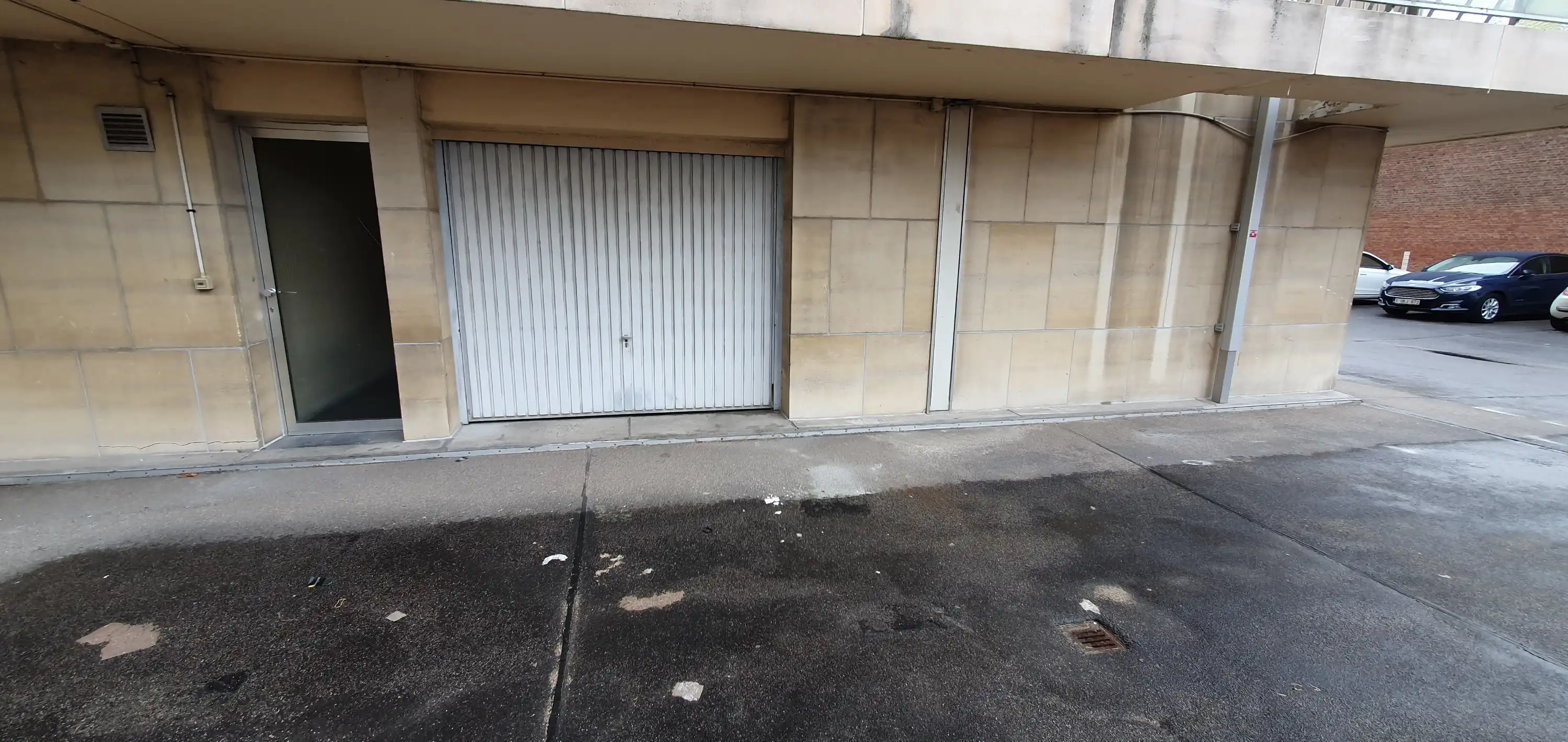 Garage te huur foto 2