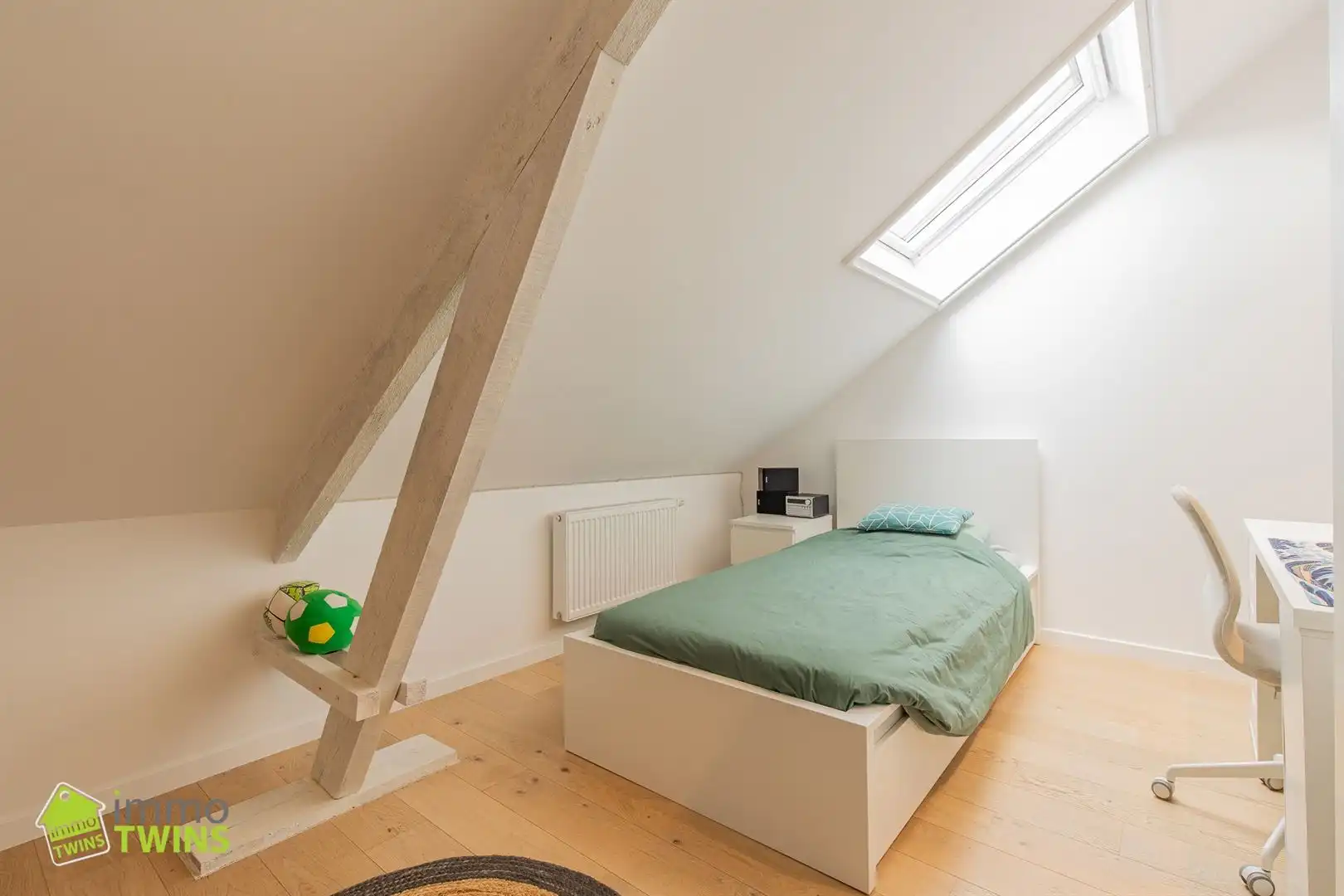 Prachtig gerenoveerde halfopen bebouwing met tuin en oprit in Dendermonde foto 32