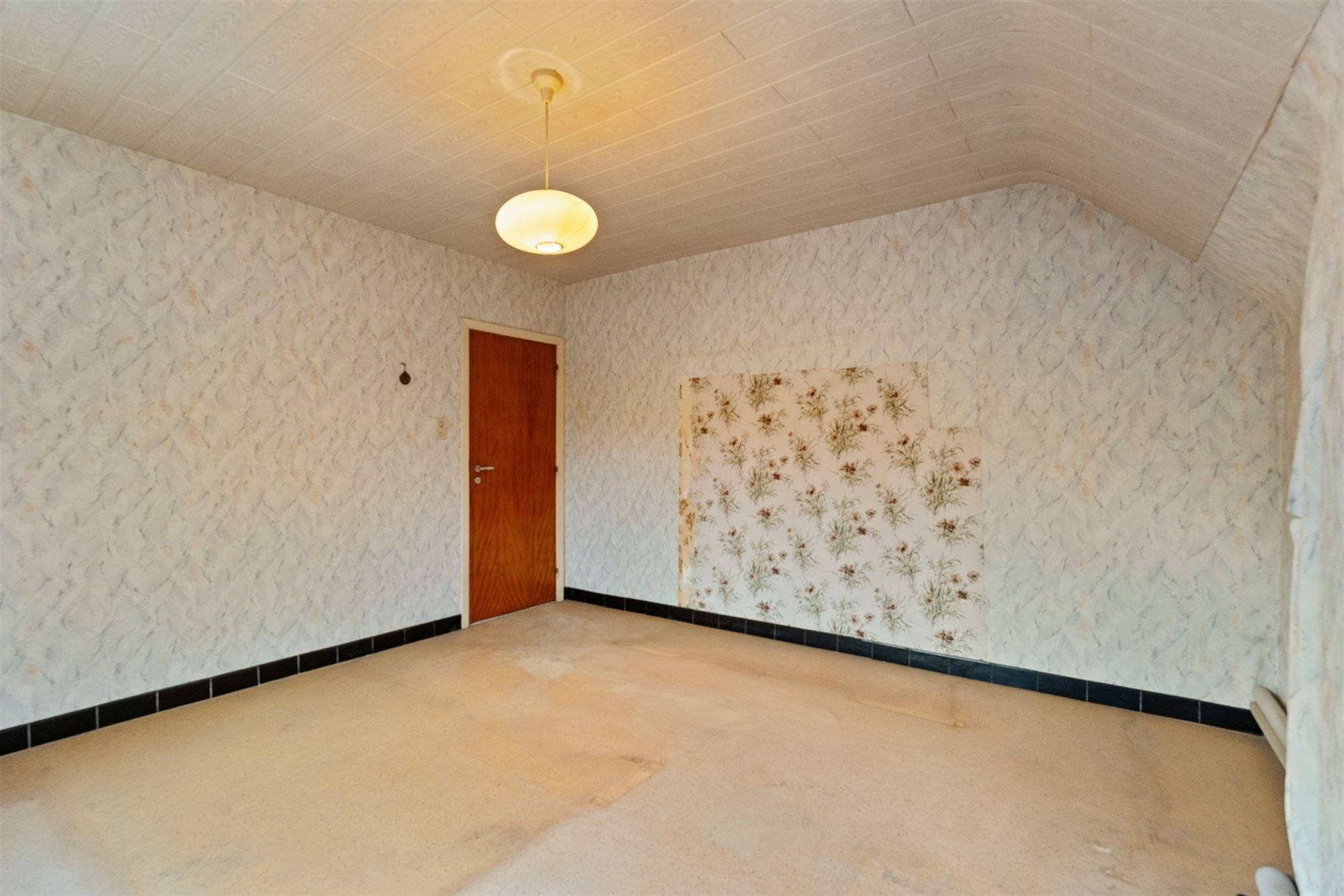 RUIME TE RENOVEREN WONING OP PERCEEL VAN 12 ARE MET ZICHT OP TERRIL foto 16