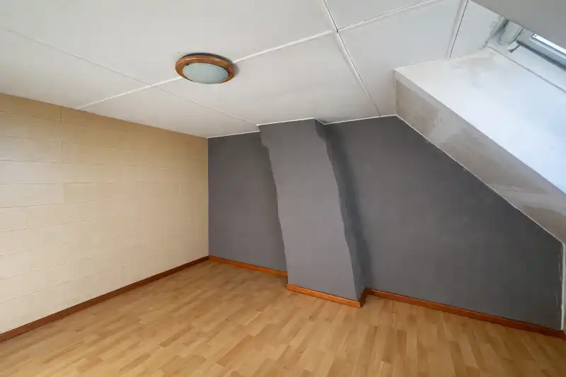 Rijwoning met diepe zonnige tuin in Ingelmunster foto 15