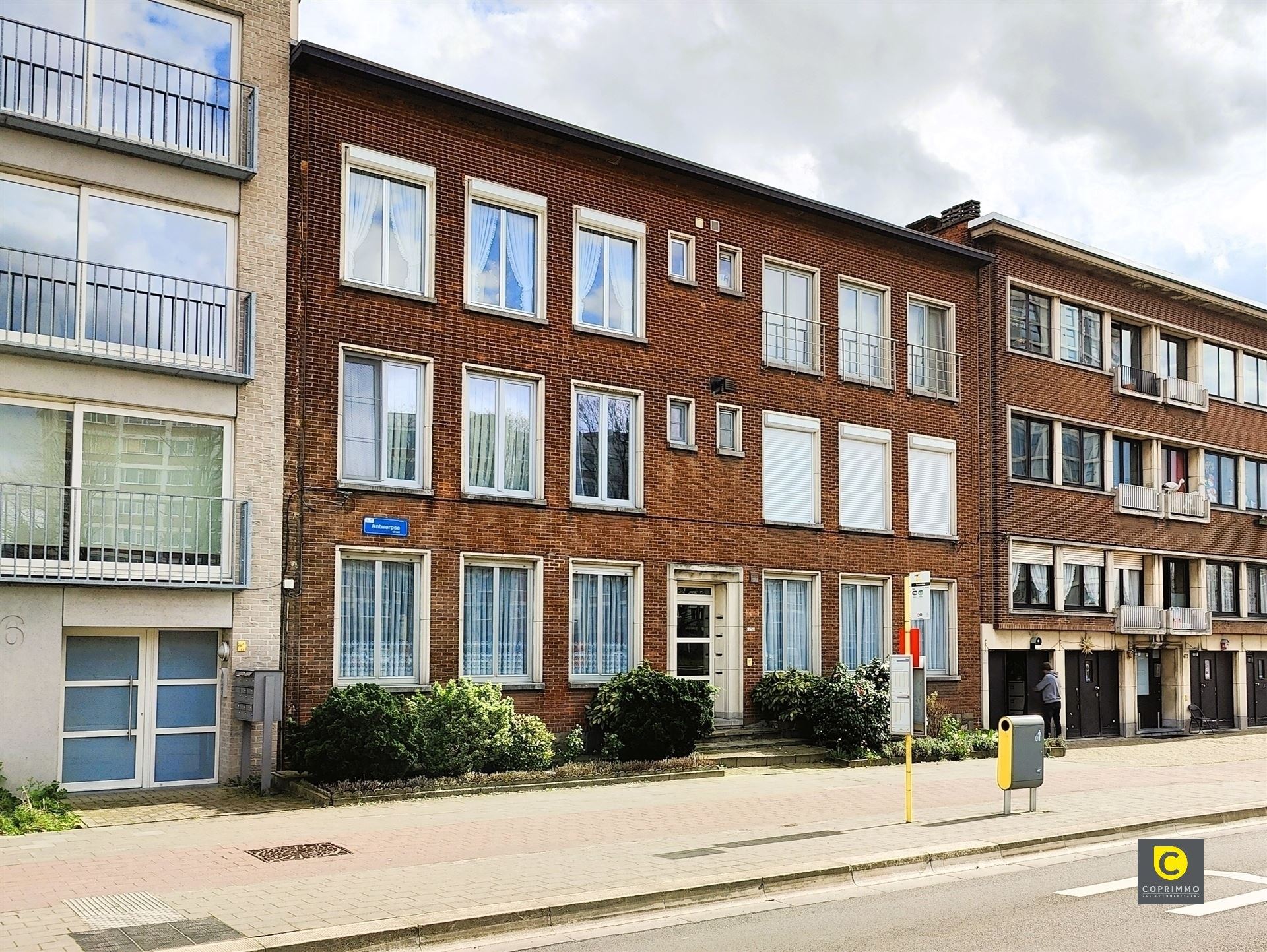 Ruim 2 slaapkamer app + autostaanplaats! foto 9