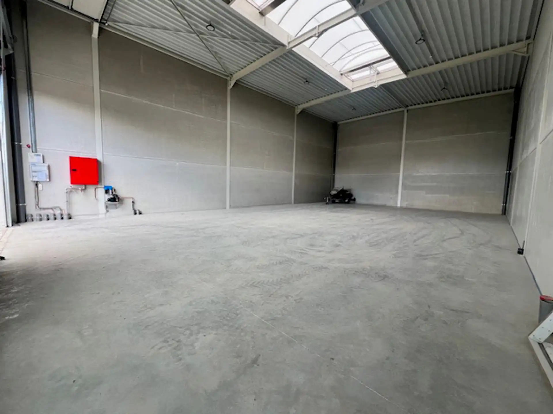 Te Huur KMO-unit Industriepark Raveldijk te Ravels foto 2