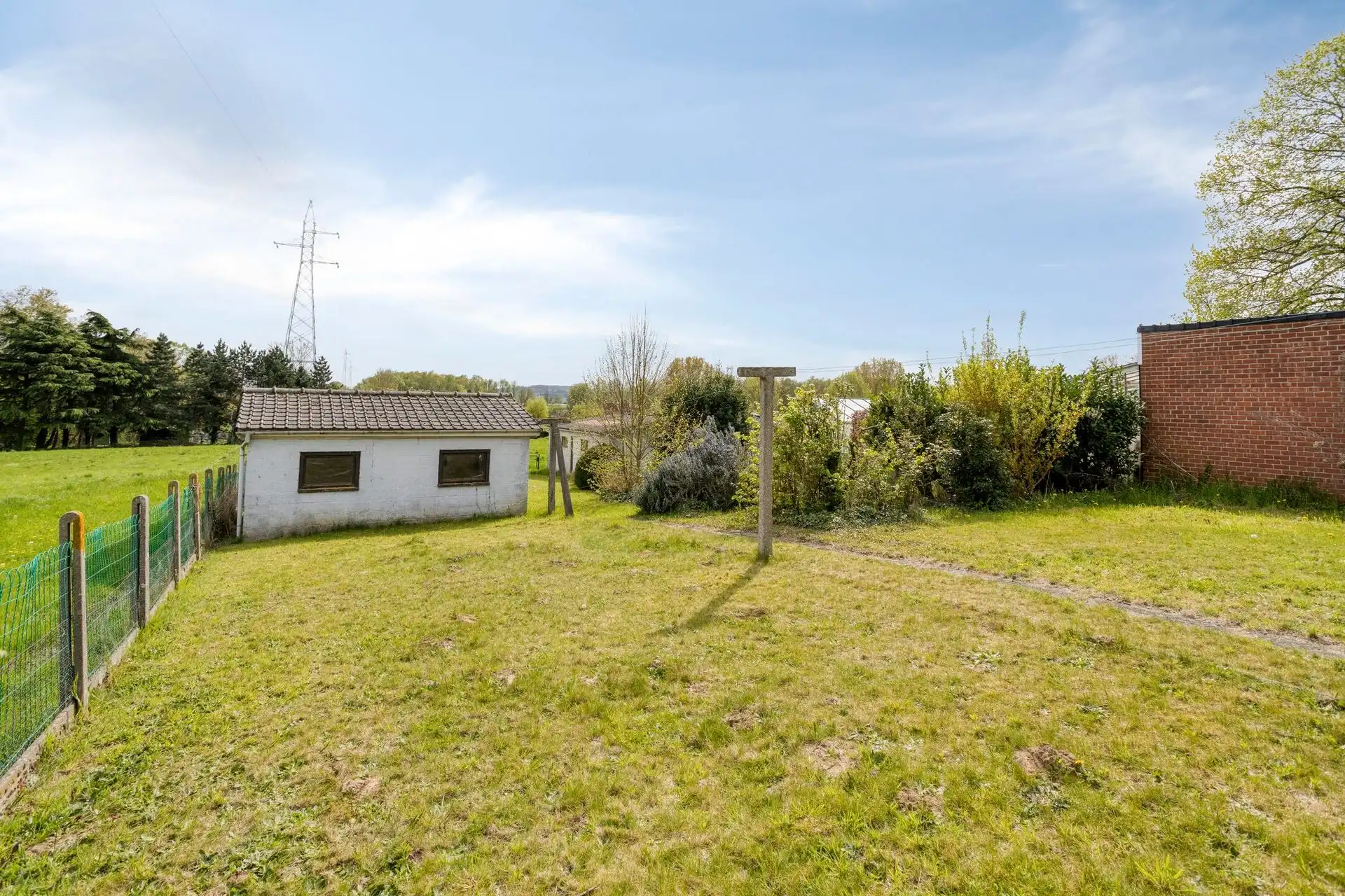 Ruime, degelijke woning, 4 slpks., op 993m² grond. foto 22