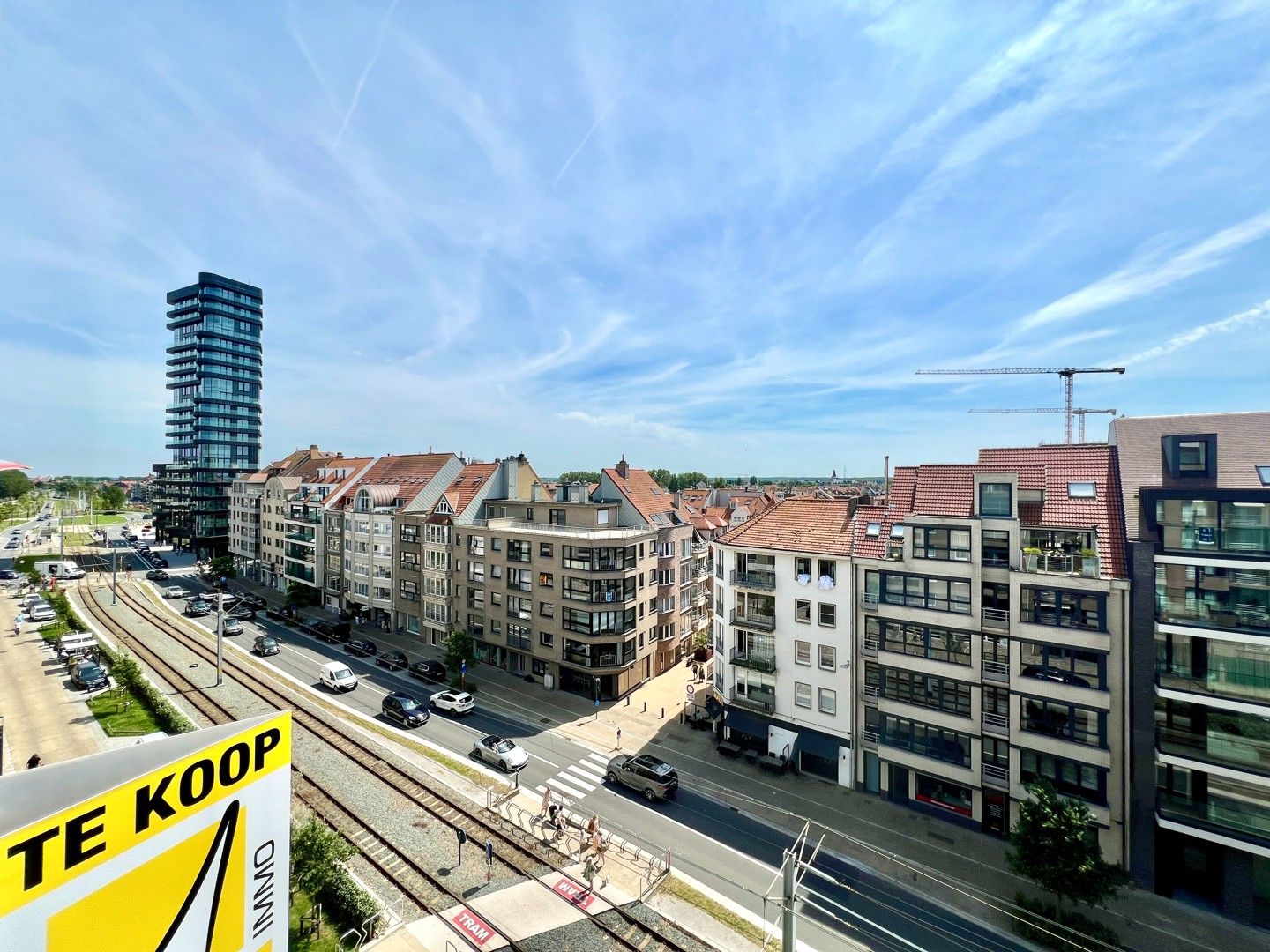 Zonnig appartement met 2 slaapkamers nabij de Zeedijk! foto 2