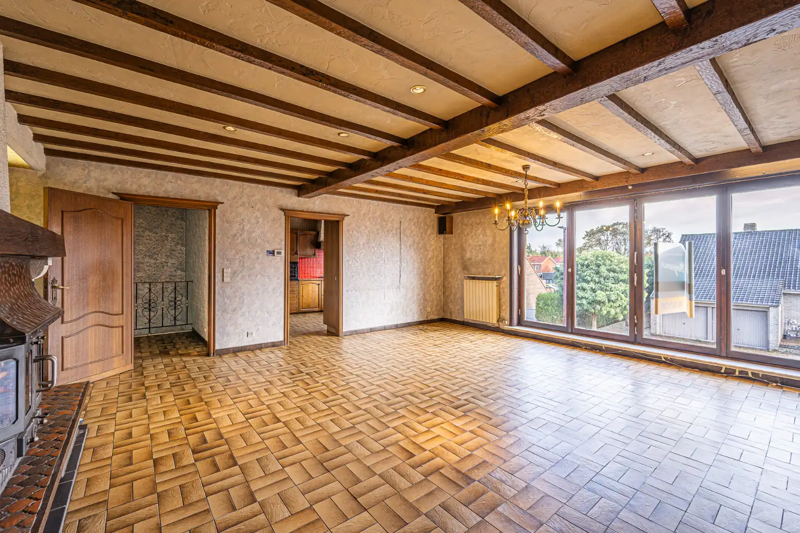 Woning met grote garage, tuin, 2 slaapkamers en ruime zolder in Dadizele-centrum foto 3