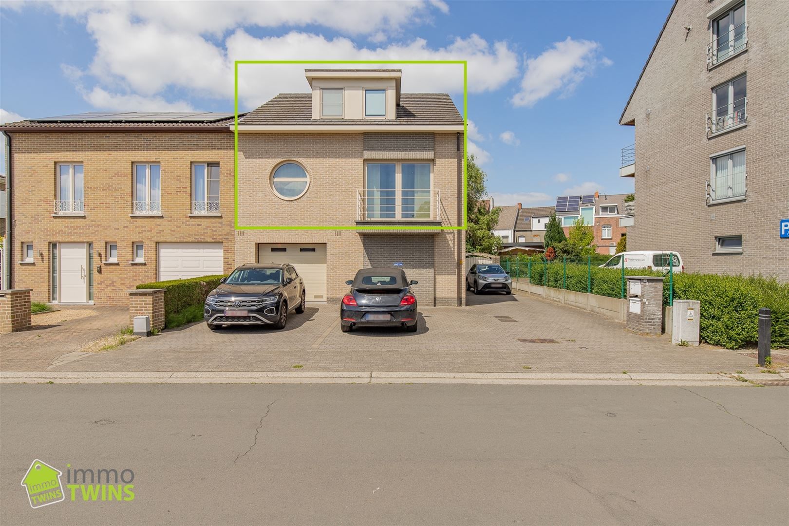 Ruime duplex met 3 slpks te Sint-Gillis-Dendermonde foto {{pictureIndex}}