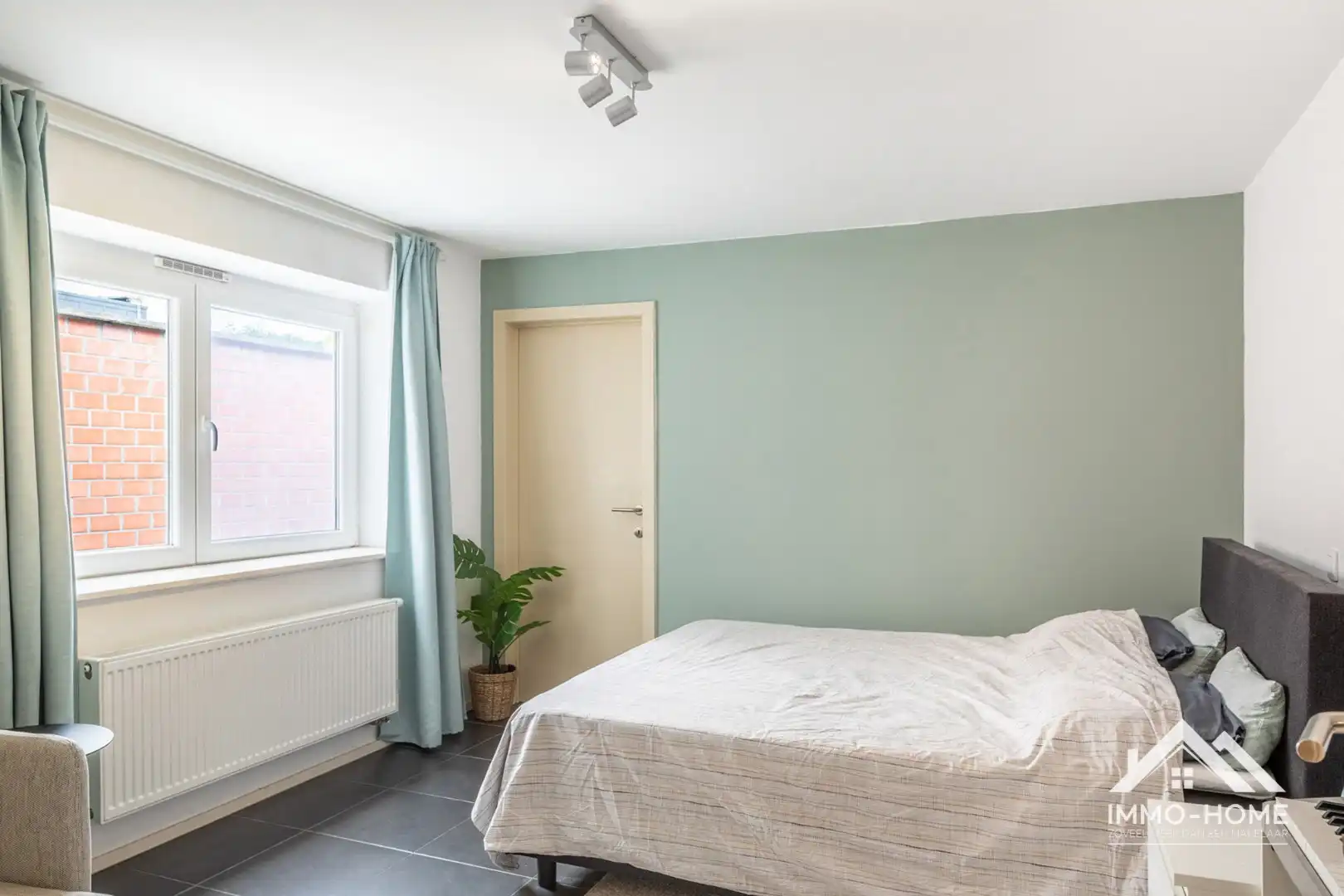 Opportuniteit ..wonng met 2 gerenoveerde appartementen en in TOP staat!! foto 19