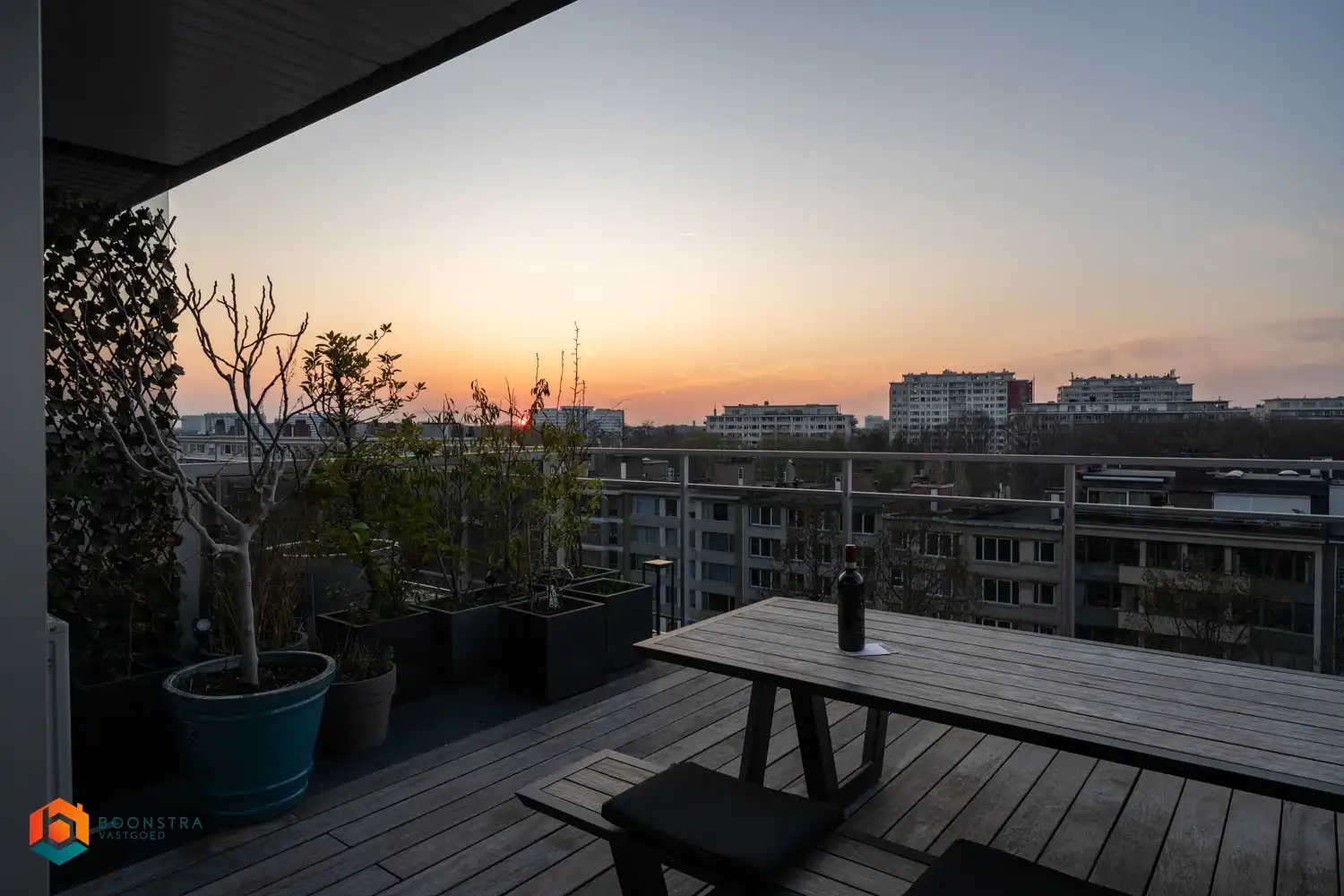 Exclusieve penthouse met 3 slpkrs, zéér riant terras (115 m²) en 2 autostaanplaatsen foto 17