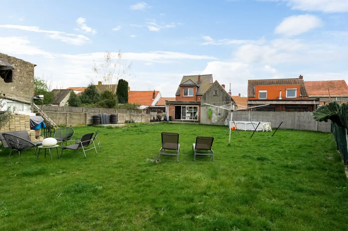 Ruime woning met 3 à 4 slpk., garage en oprit op een perceel van 702 m² foto 23