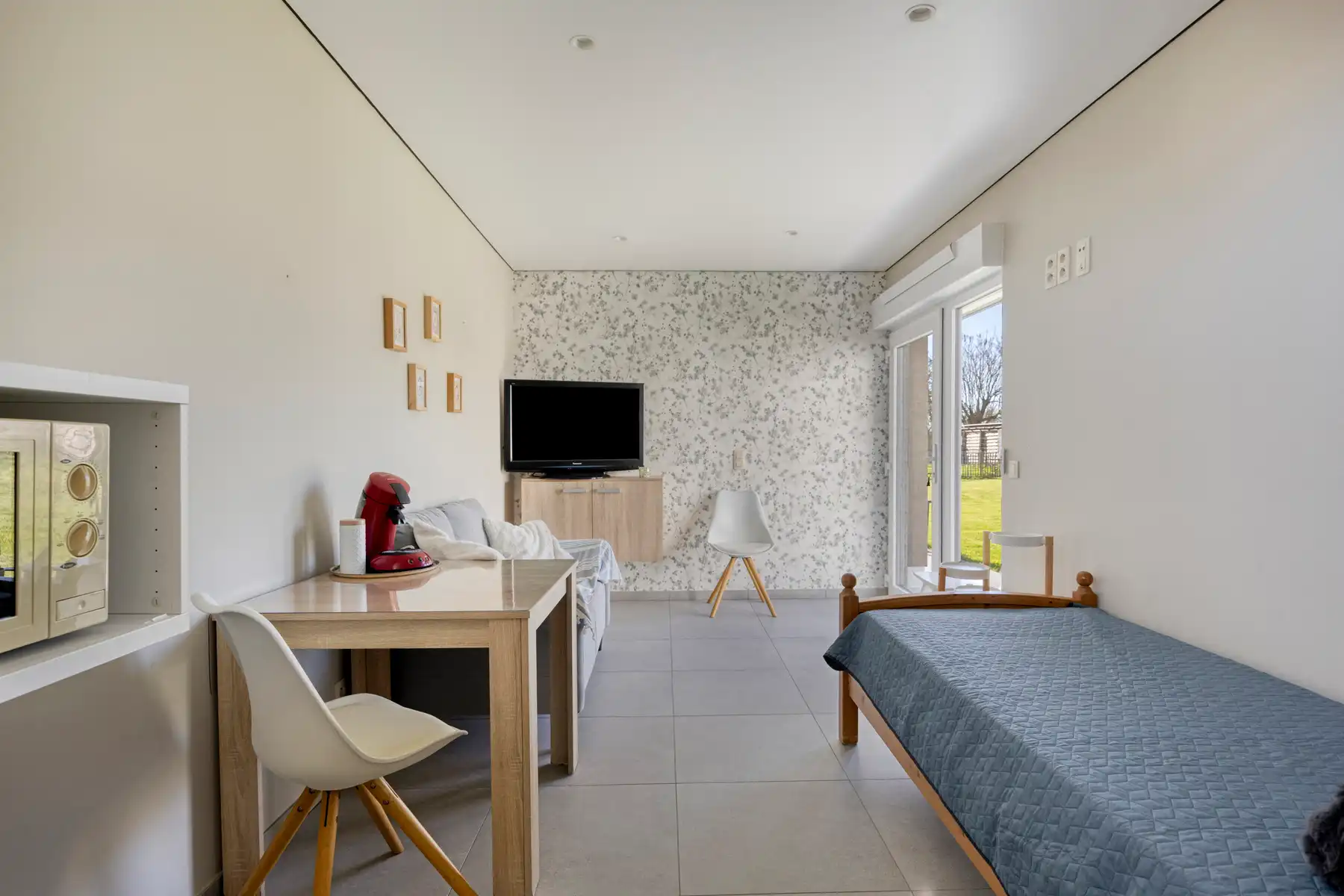 Woning met bijhorende zorgwoning / zelfstandige ruimte foto 12