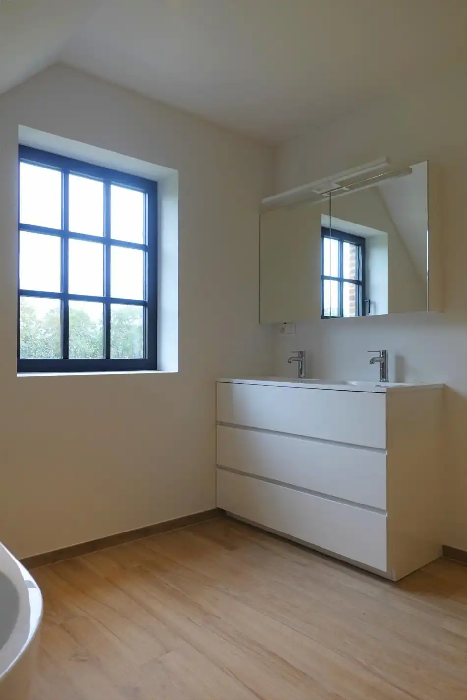 Prachtige villa met ruime tuin, landelijk uitzicht en uitgebreid beveiligingssysteem foto 17