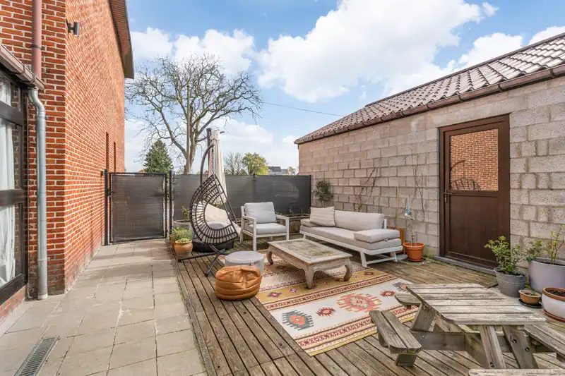 Uniek gelegen gezinswoning met bijgebouw op 8are foto 15