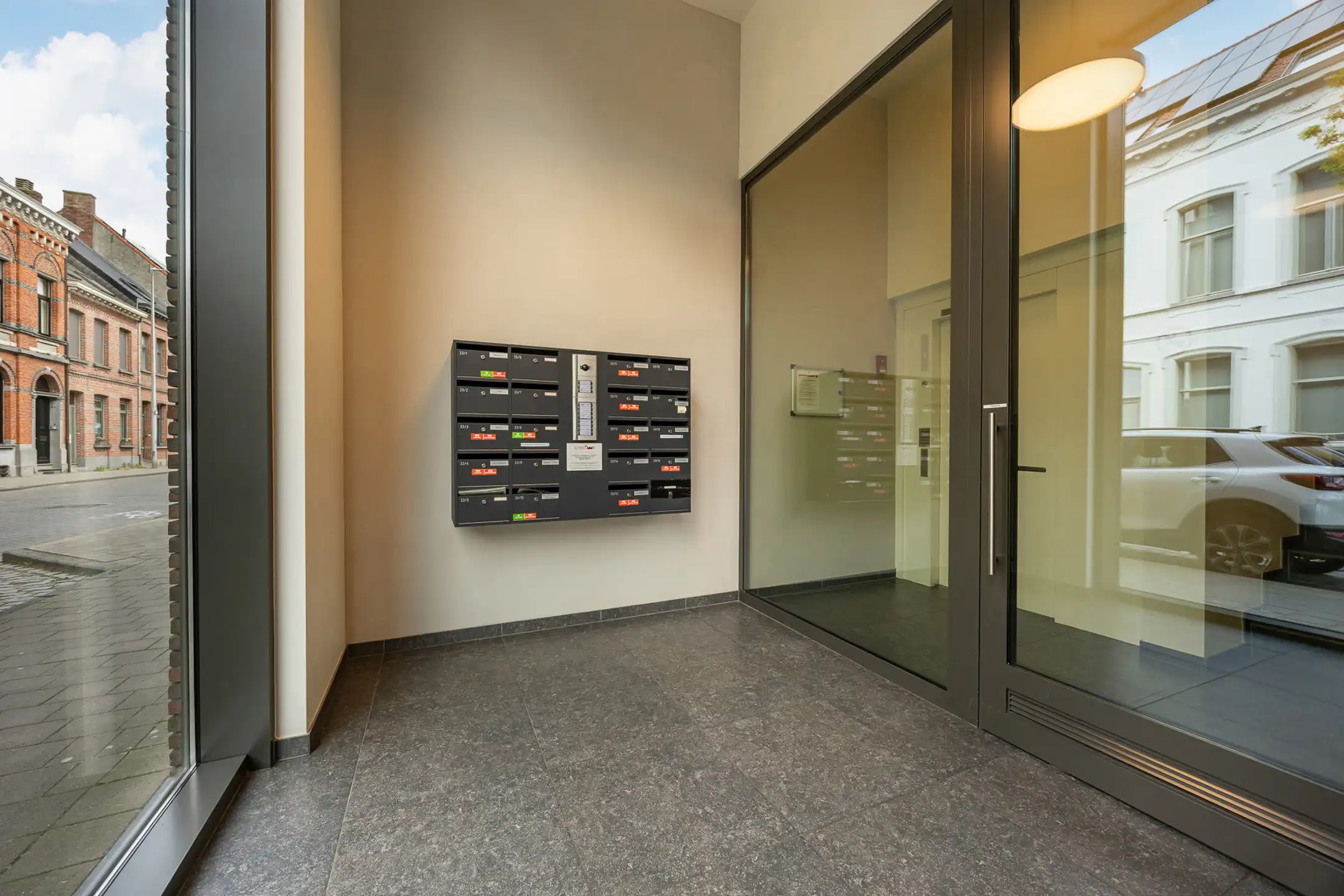 Instapklaar 1slpk app met ruim terras nabij centrum Turnhout foto 2