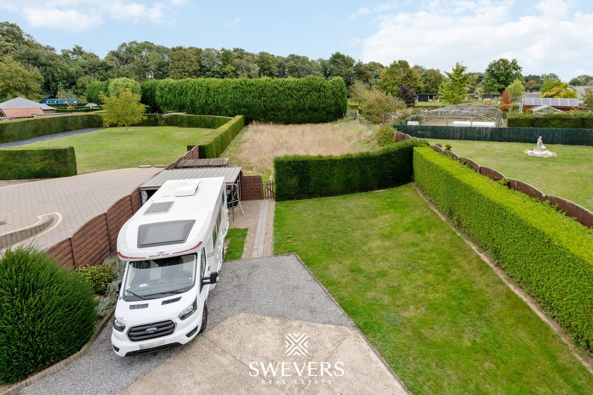 Verzorgde open bebouwing met grote tuin in Borgloon foto 28