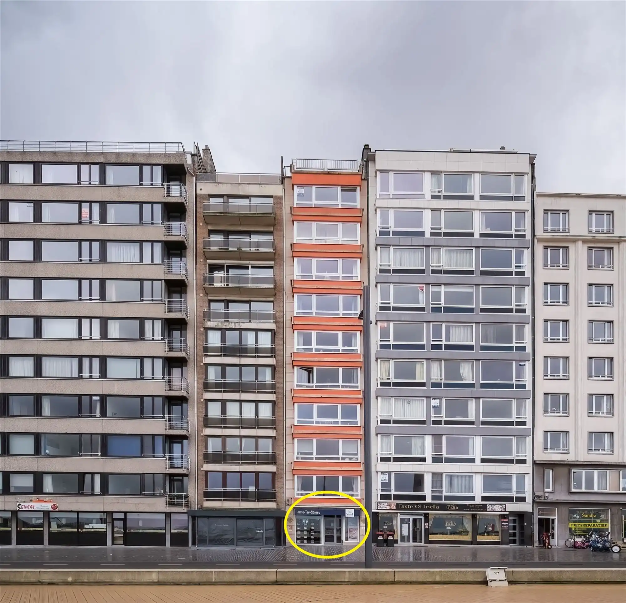 Handelsgelijkvloers te koop foto 2