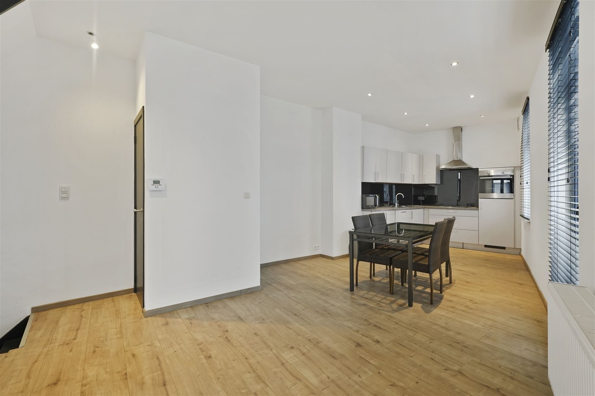 CENTRALE LIGGING / RUIME WONING foto 7