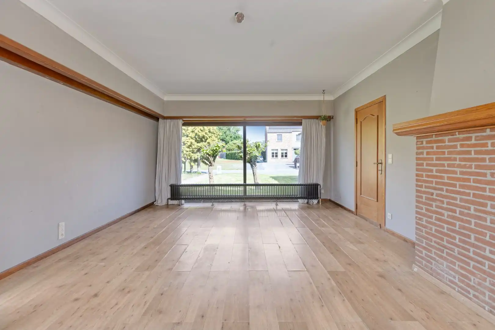 Te renoveren woning met 3 slpks op een zonnig perceel van 1.195 m² !  foto 9
